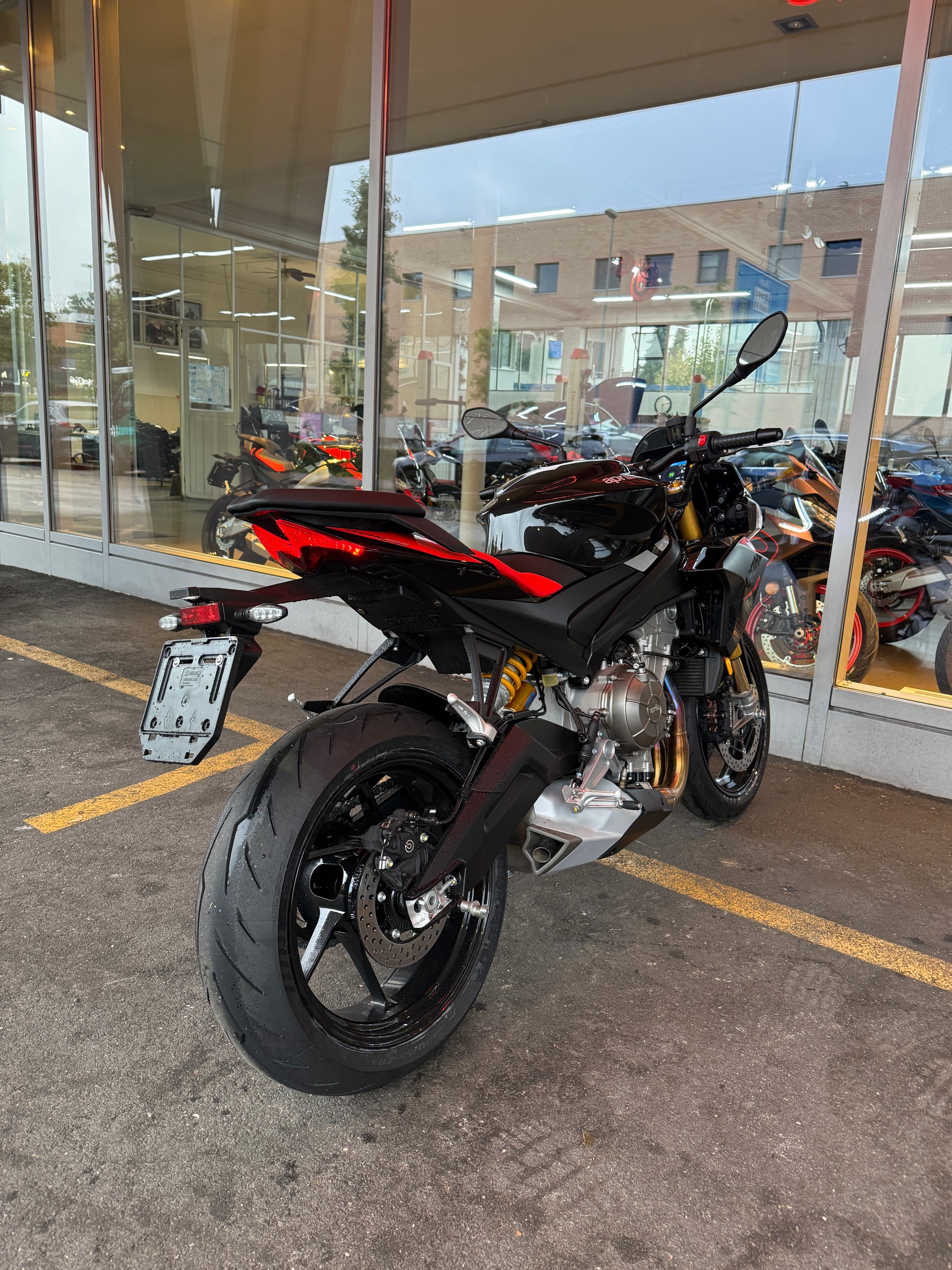 APRILIA Tuono 660 E5+ Factory-image-11