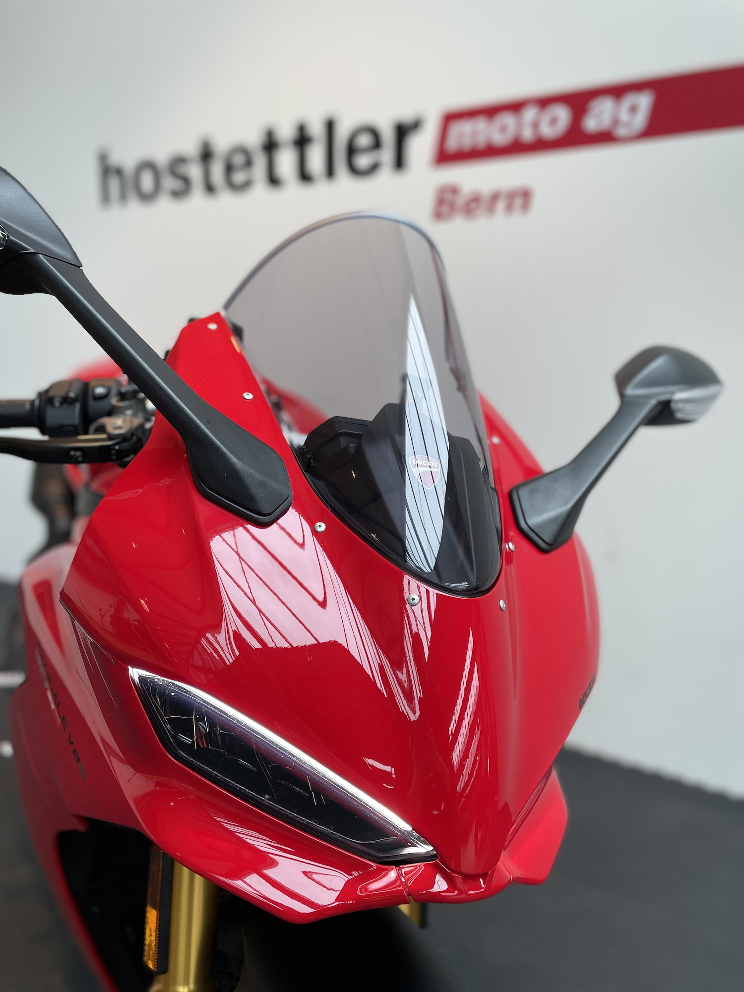 DUCATI Panigale V2 S-image-4