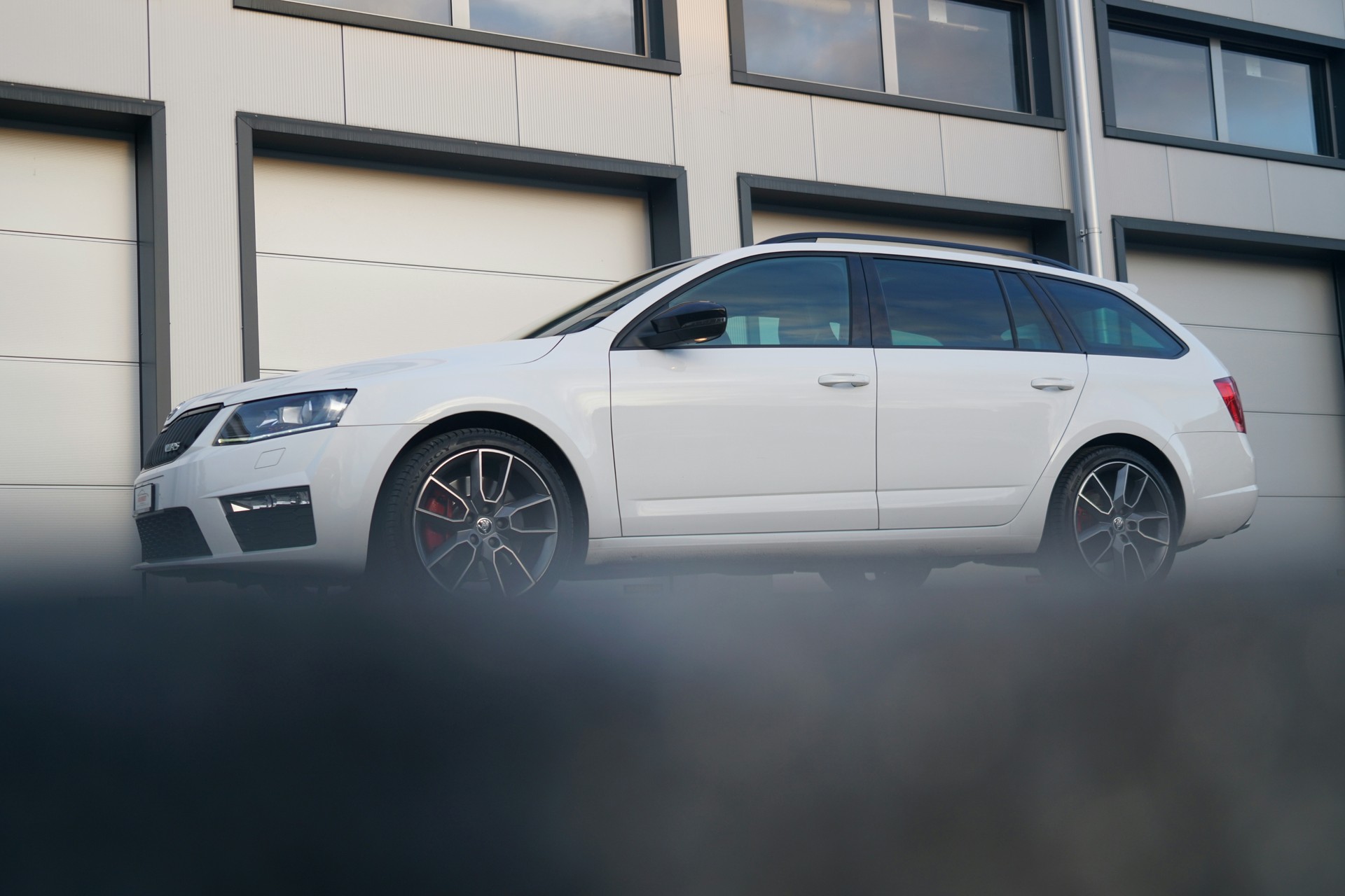 SKODA Octavia Combi 2.0 TSI RS (CH)-image-15
