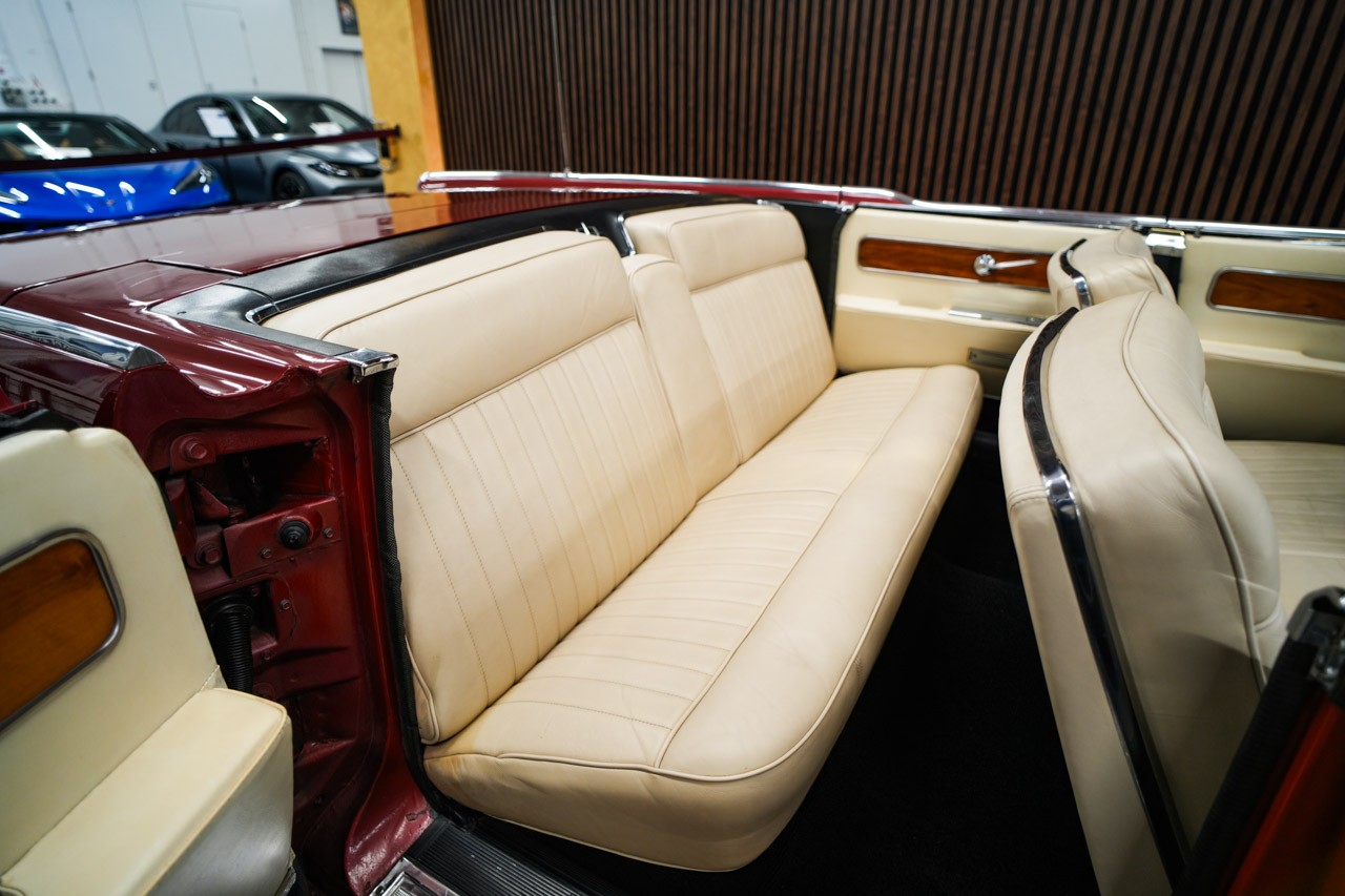 LINCOLN CONTINENTAL-image-14