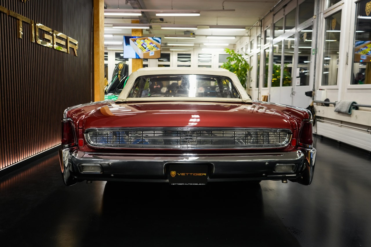 LINCOLN CONTINENTAL-showroom-element-2