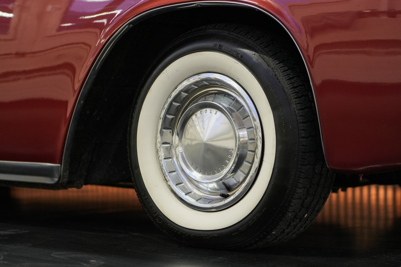 LINCOLN CONTINENTAL-image-7