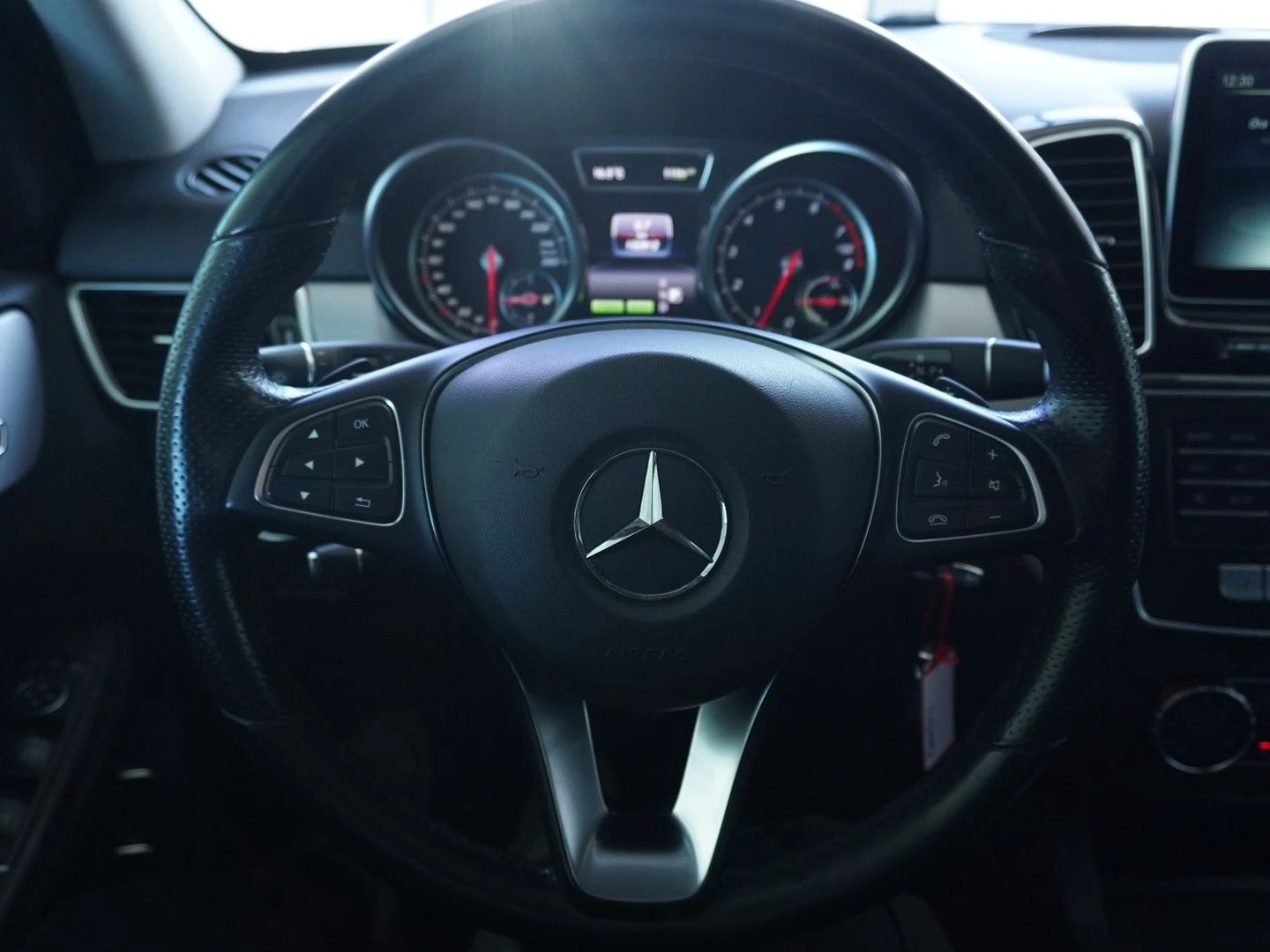 MERCEDES-BENZ GLE 500 e 4Matic 7G-Tronic-image-10