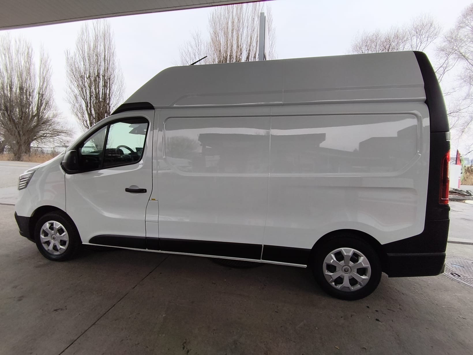 RENAULT Trafic 2.0 Blue dCi 150 Business L1H2 EN-image-8