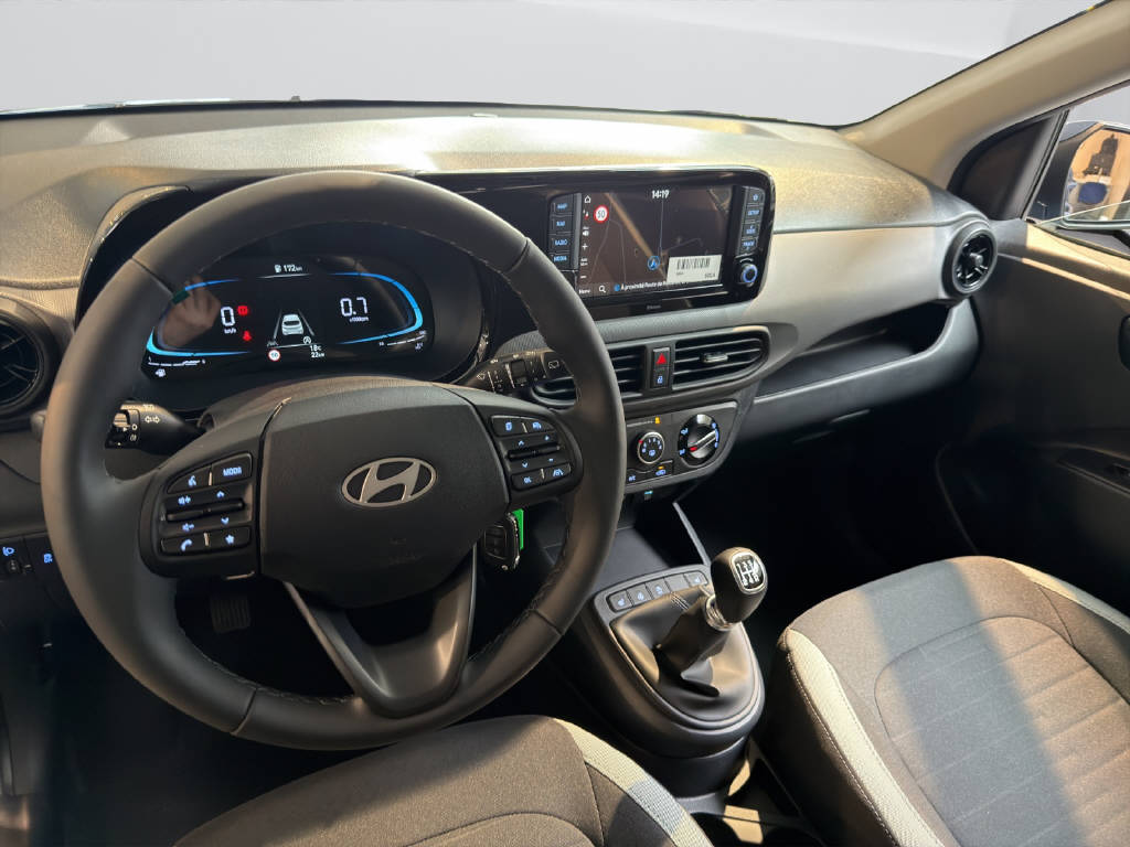 HYUNDAI i10 1.2 Amplia-image-9