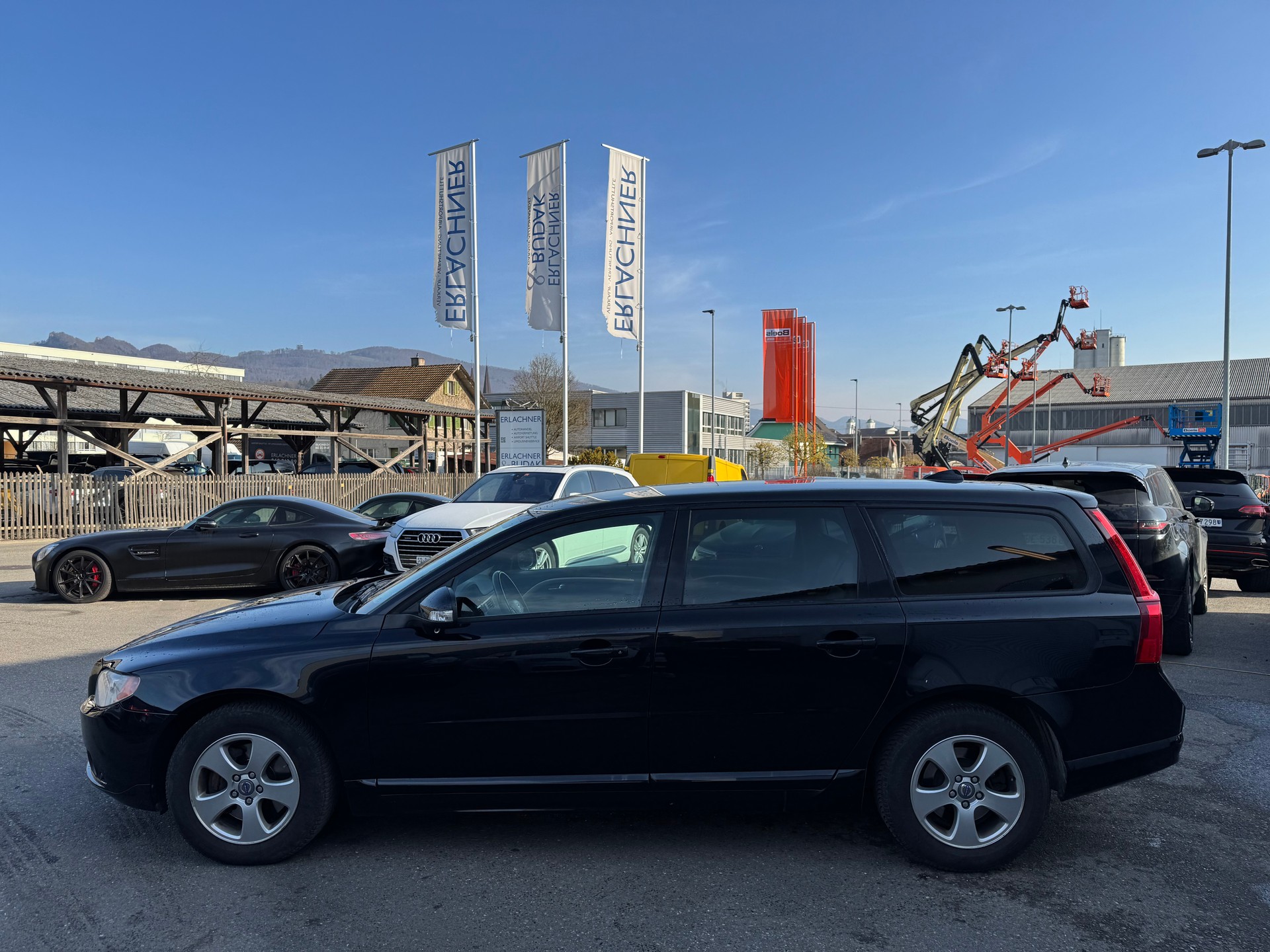 VOLVO V70 2.4D Momentum Geartronic-showroom-element-2