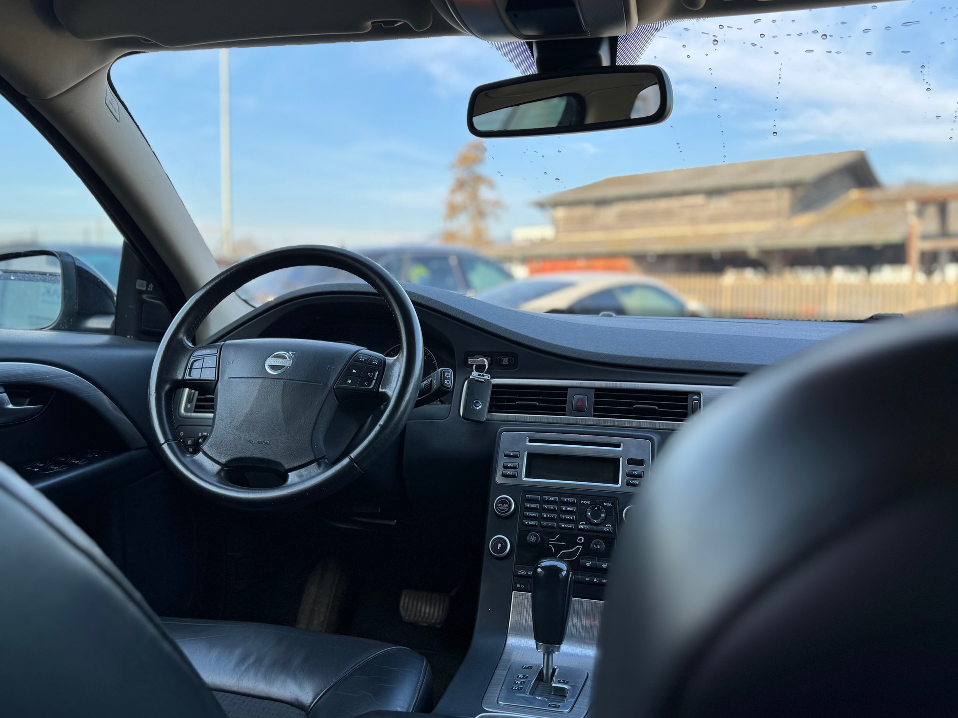 VOLVO V70 2.4D Momentum Geartronic-image-11