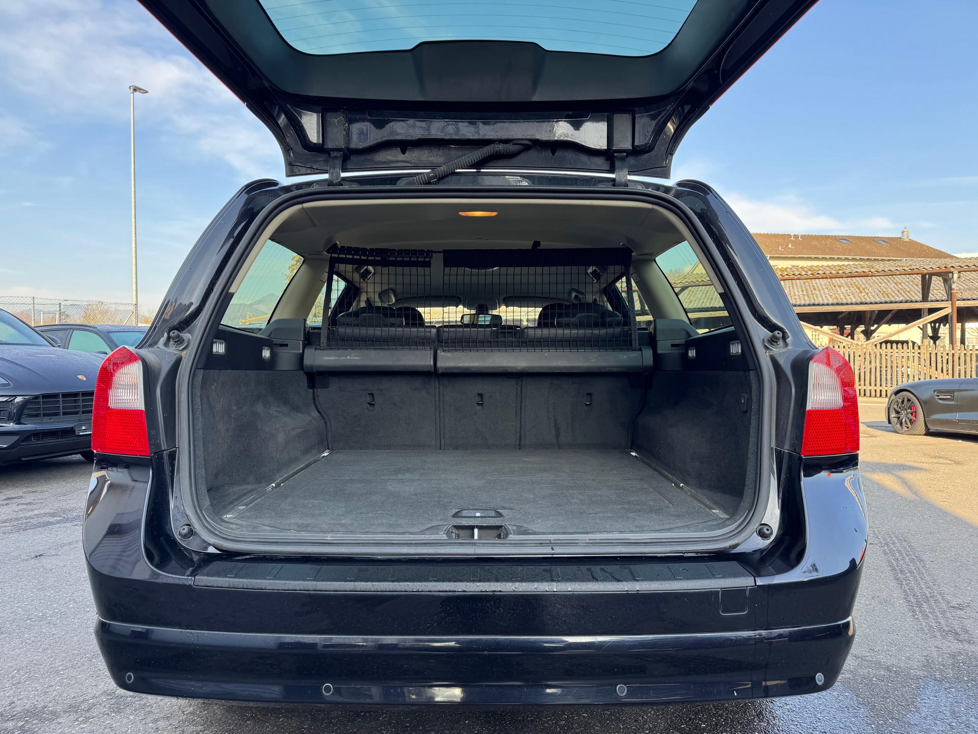 VOLVO V70 2.4D Momentum Geartronic-image-8
