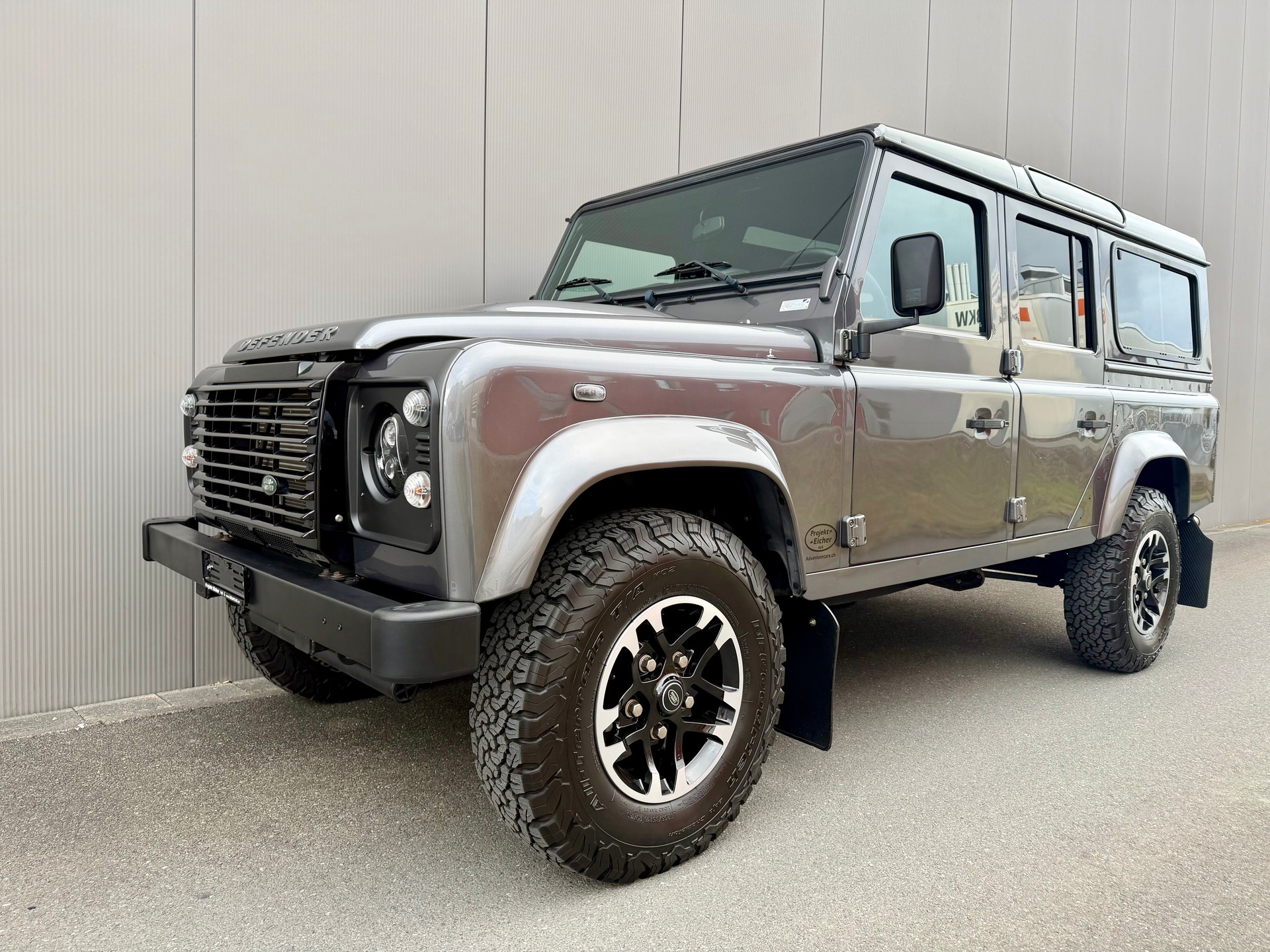 LAND ROVER Defender 110 TD4 67YRS *RECARO*