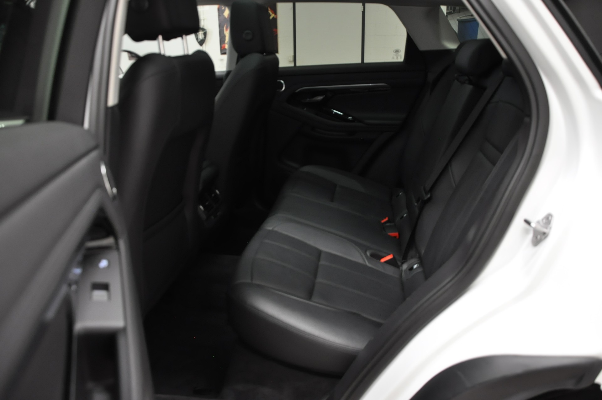 LAND ROVER Range Rover Evoque P 200 MHEV SE AT9-image-17