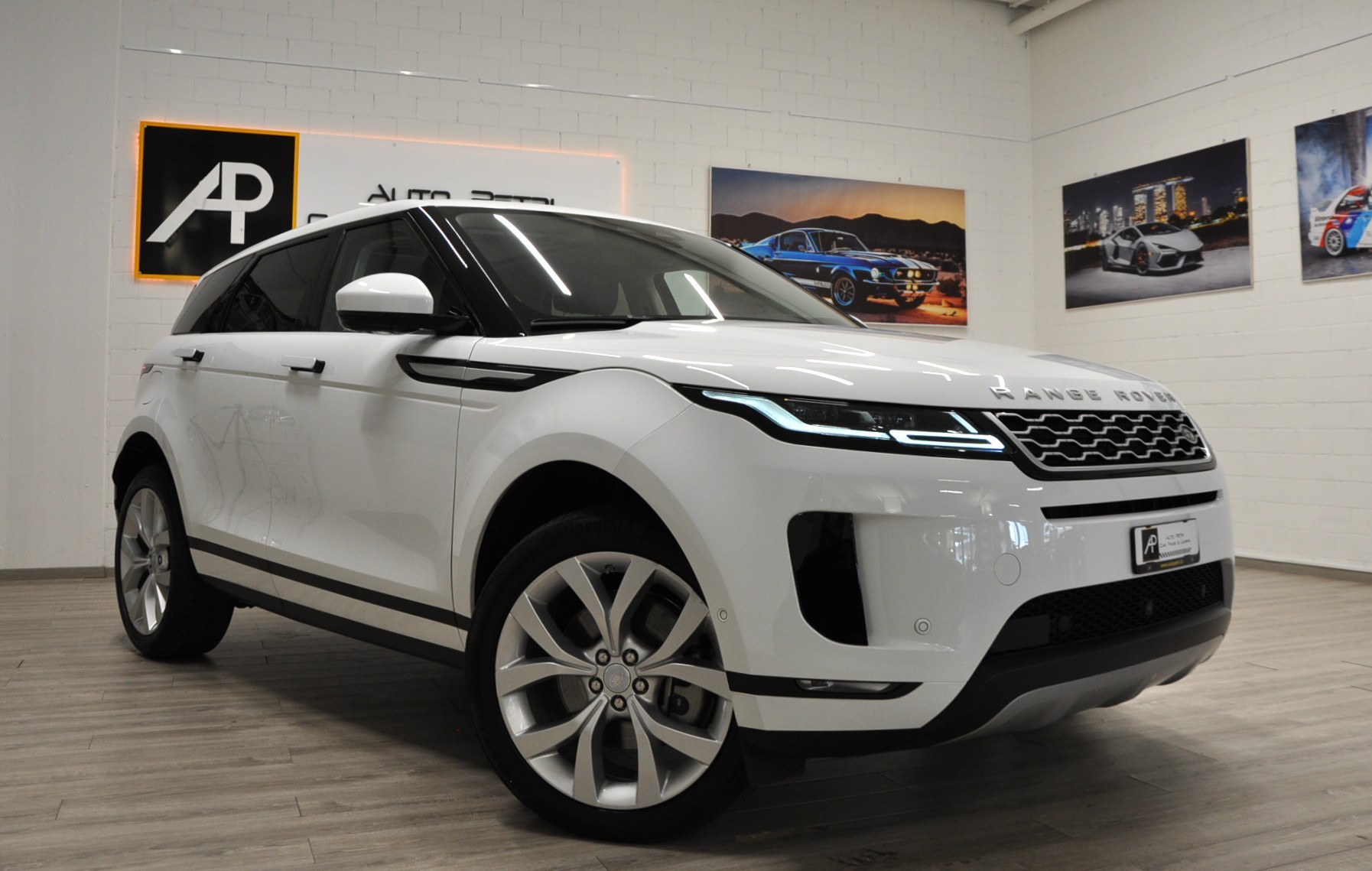 LAND ROVER Range Rover Evoque P 200 MHEV SE AT9