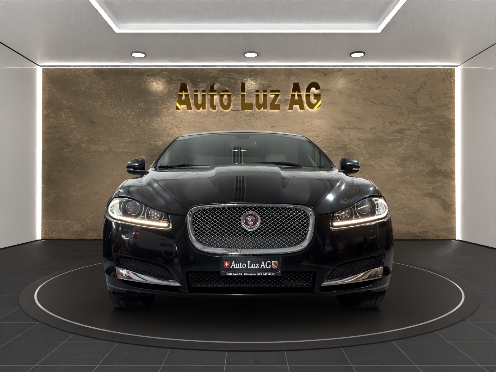 JAGUAR XF 3.0 V6 S/C 4x4-showroom-element-1