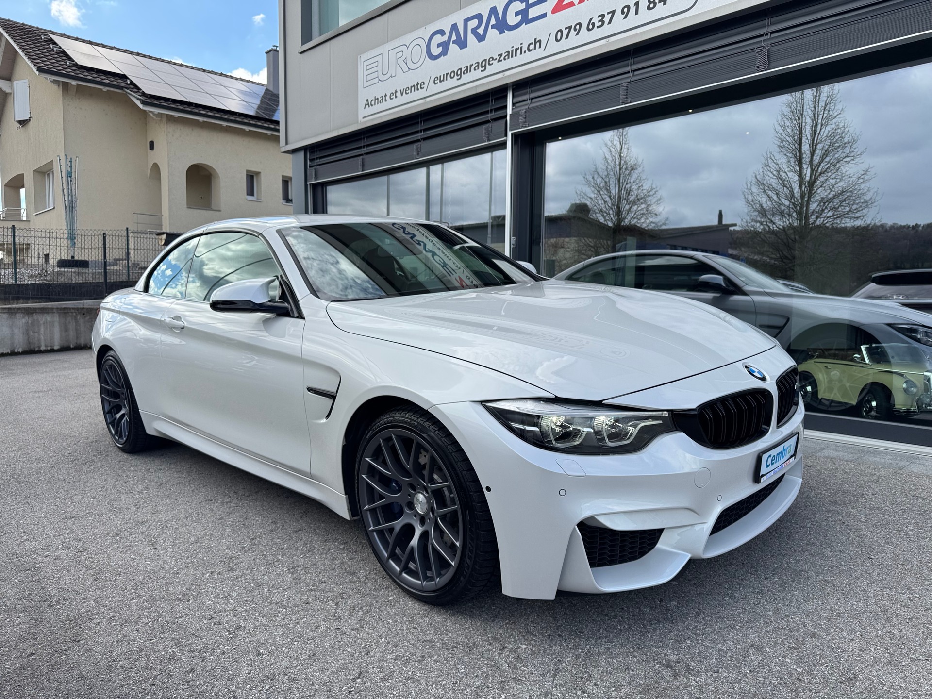 BMW M4 Cabriolet Drivelogic M Competition-image-11