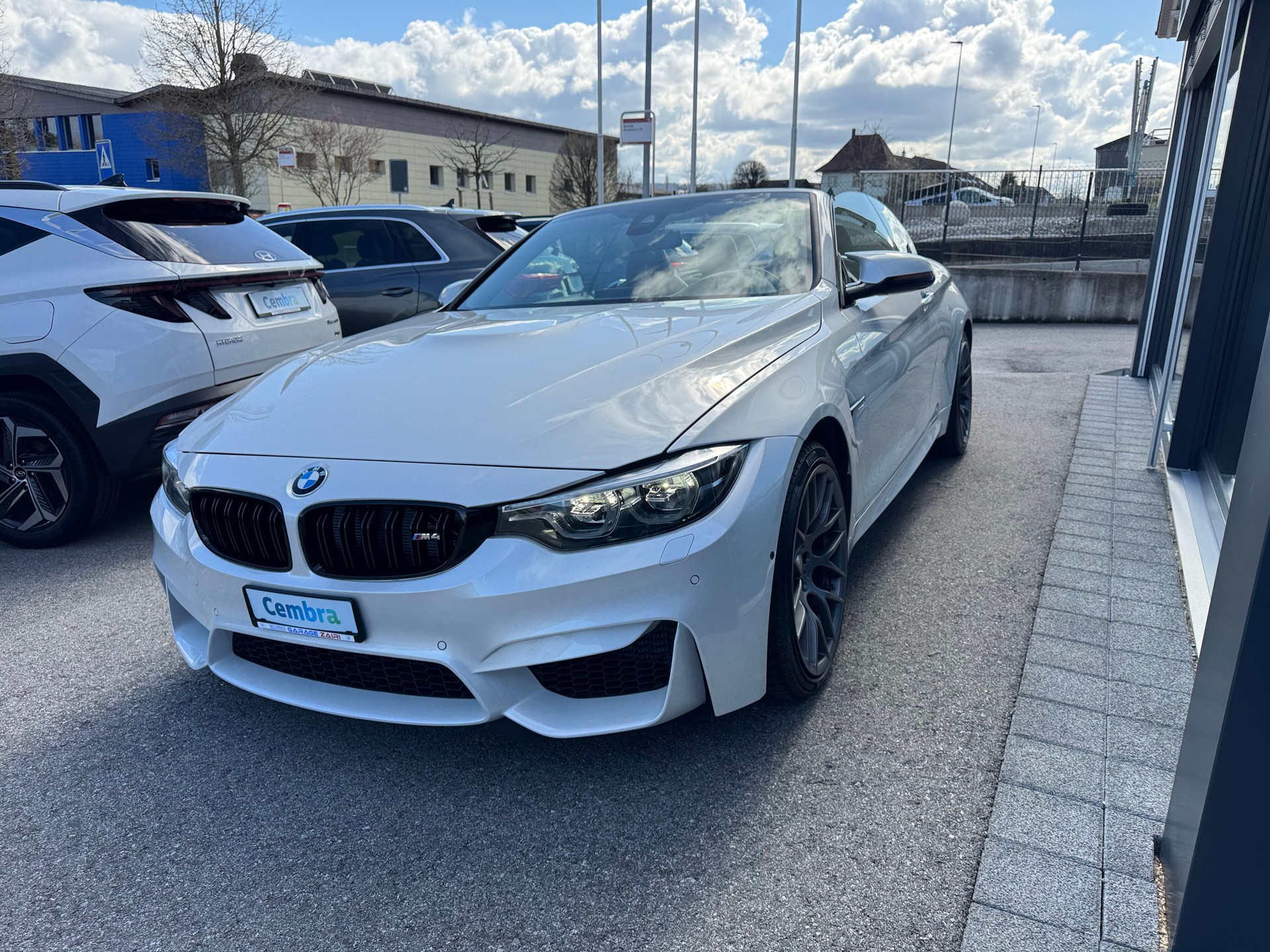 BMW M4 Cabriolet Drivelogic M Competition-image-7