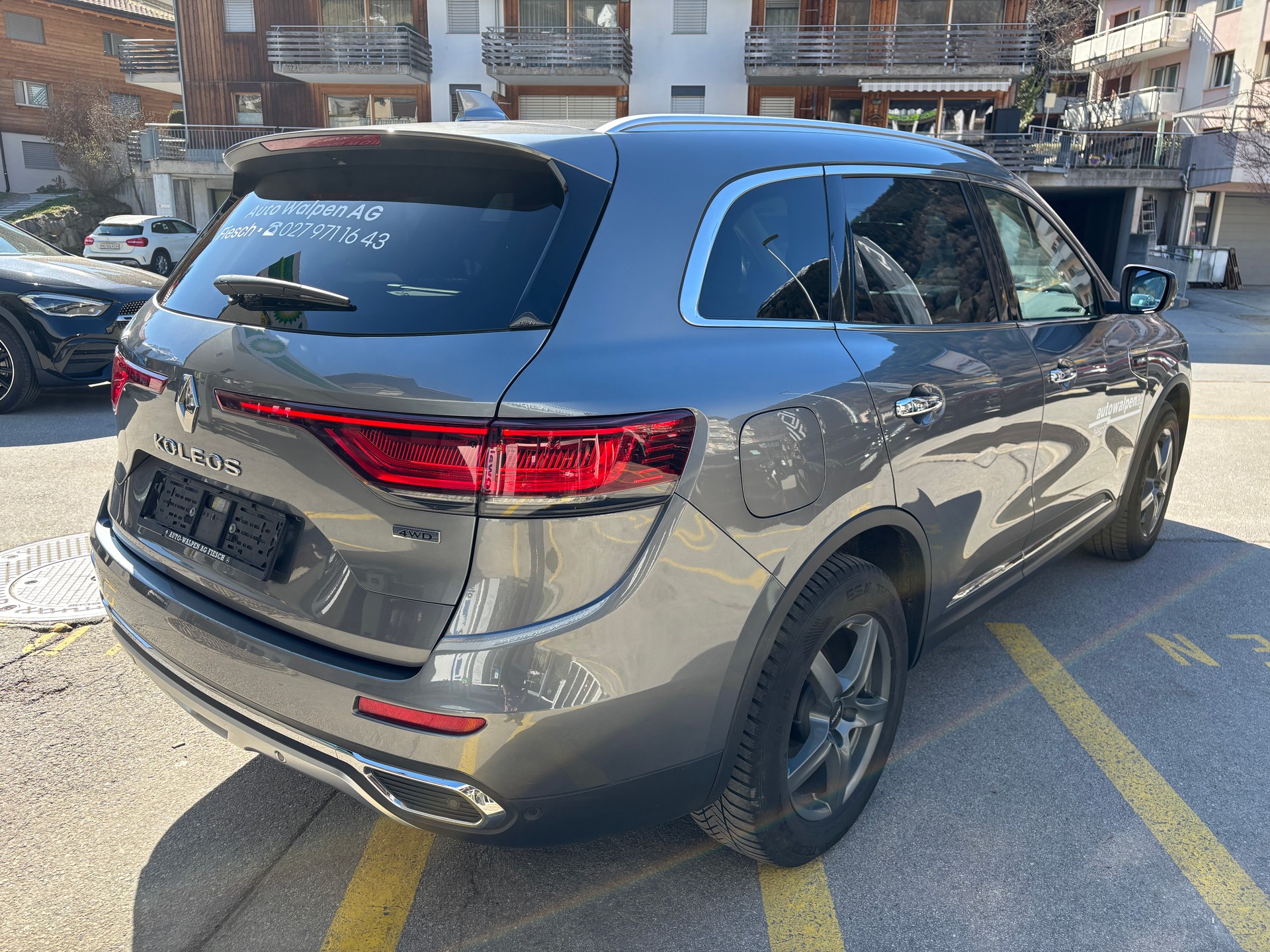 RENAULT Koleos 2.0 dCi Init. Paris 4WD-showroom-element-2
