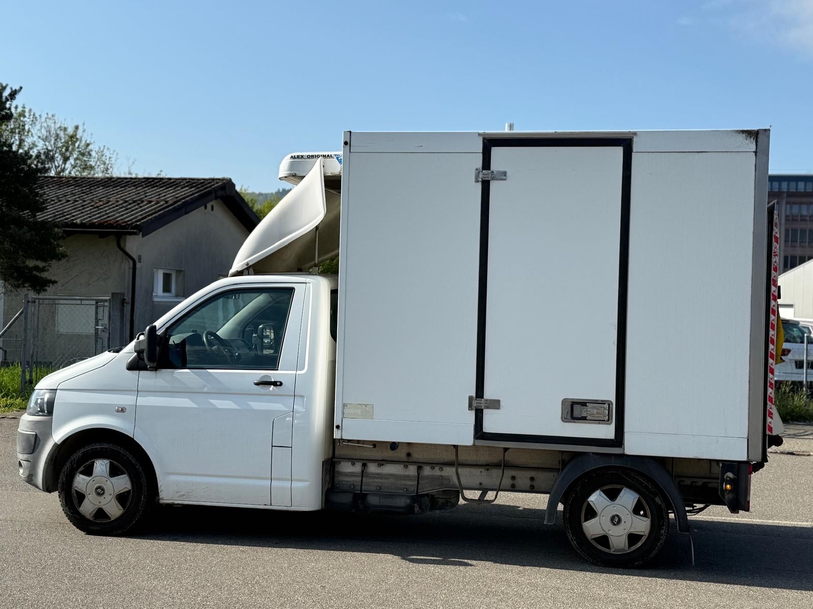 VW T5 2.0 TDI-image-7