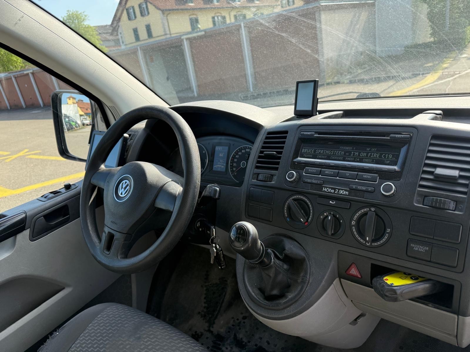 VW T5 2.0 TDI-image-10