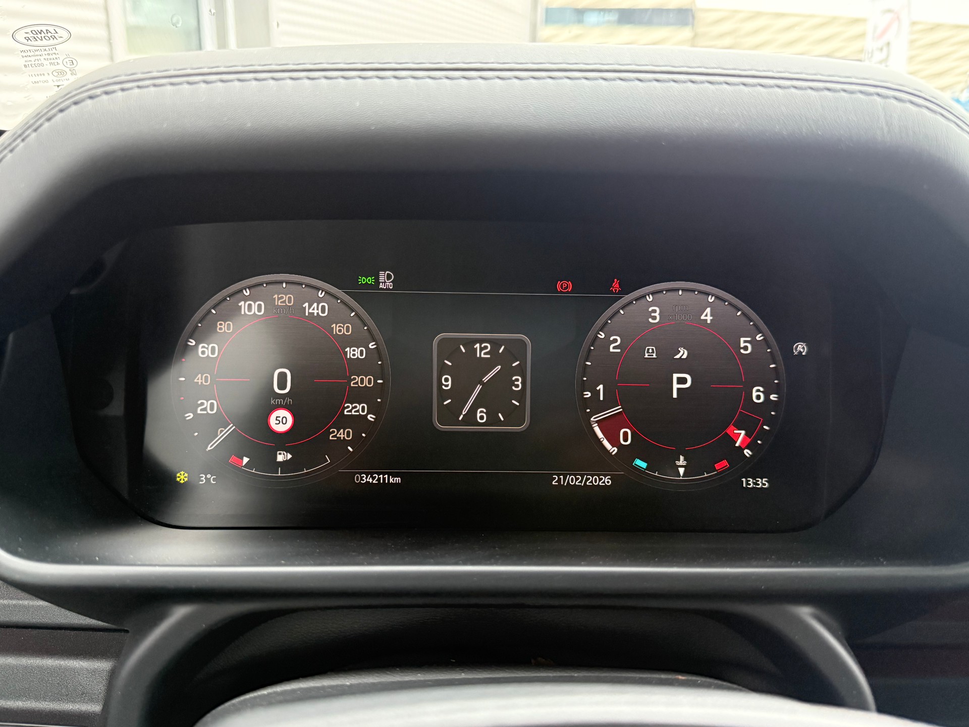 LAND ROVER Defender 90 525 V8 5.0 AT8-image-13