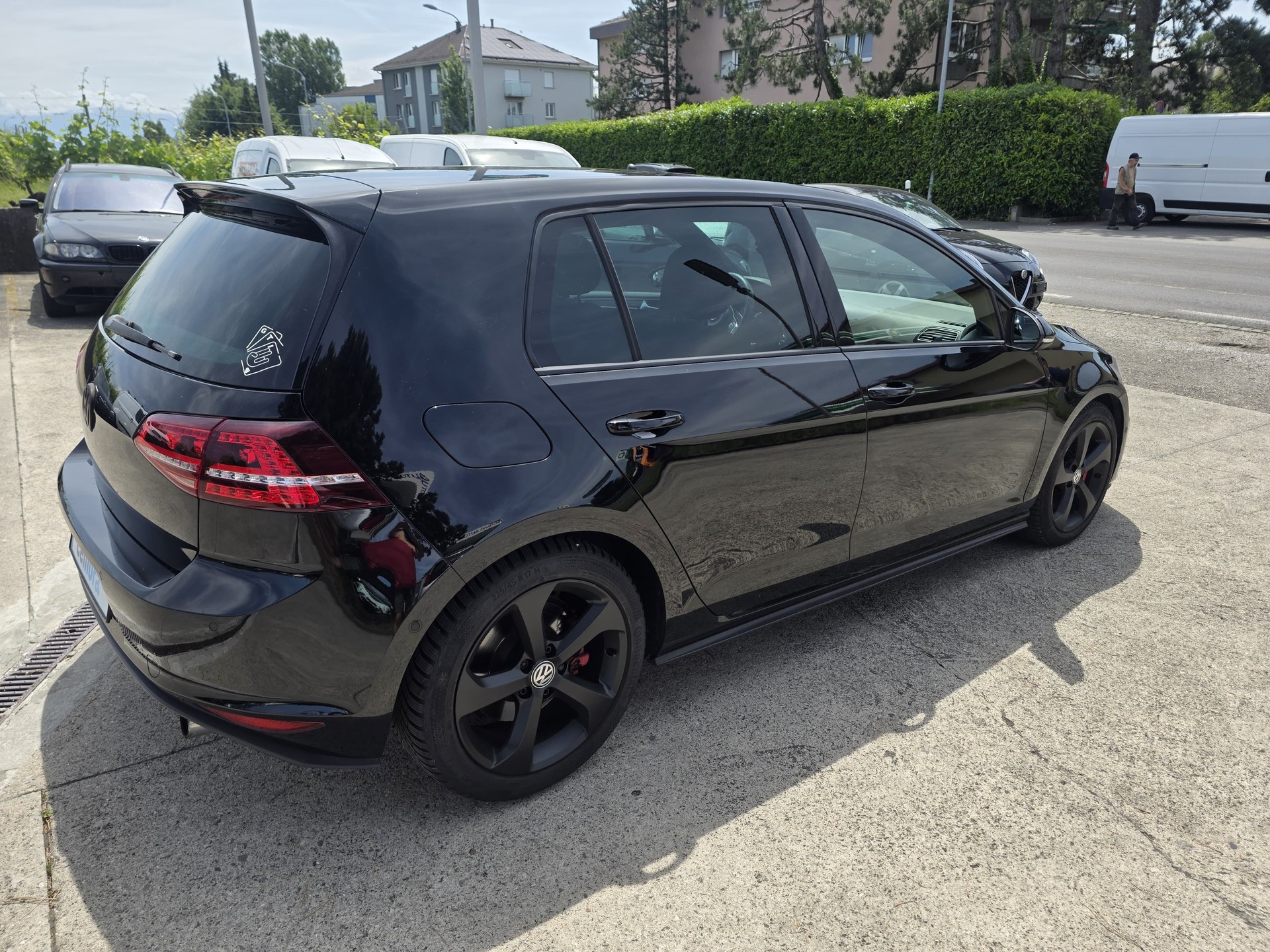 VW Golf 2.0 TSI GTI DSG-image-4