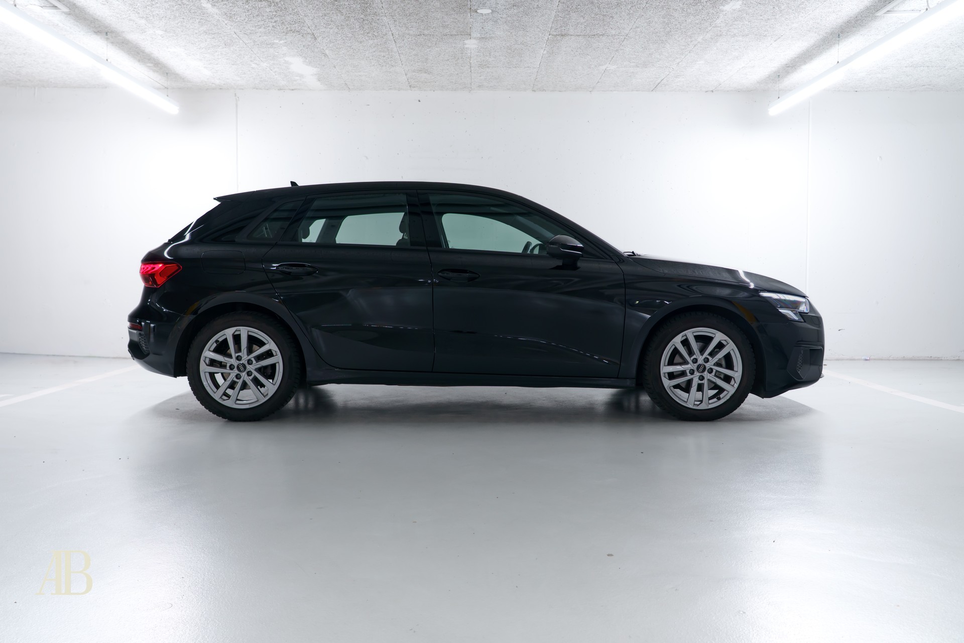 AUDI A3 Sportback 1.5 35 TFSI S-Tronic-image-7