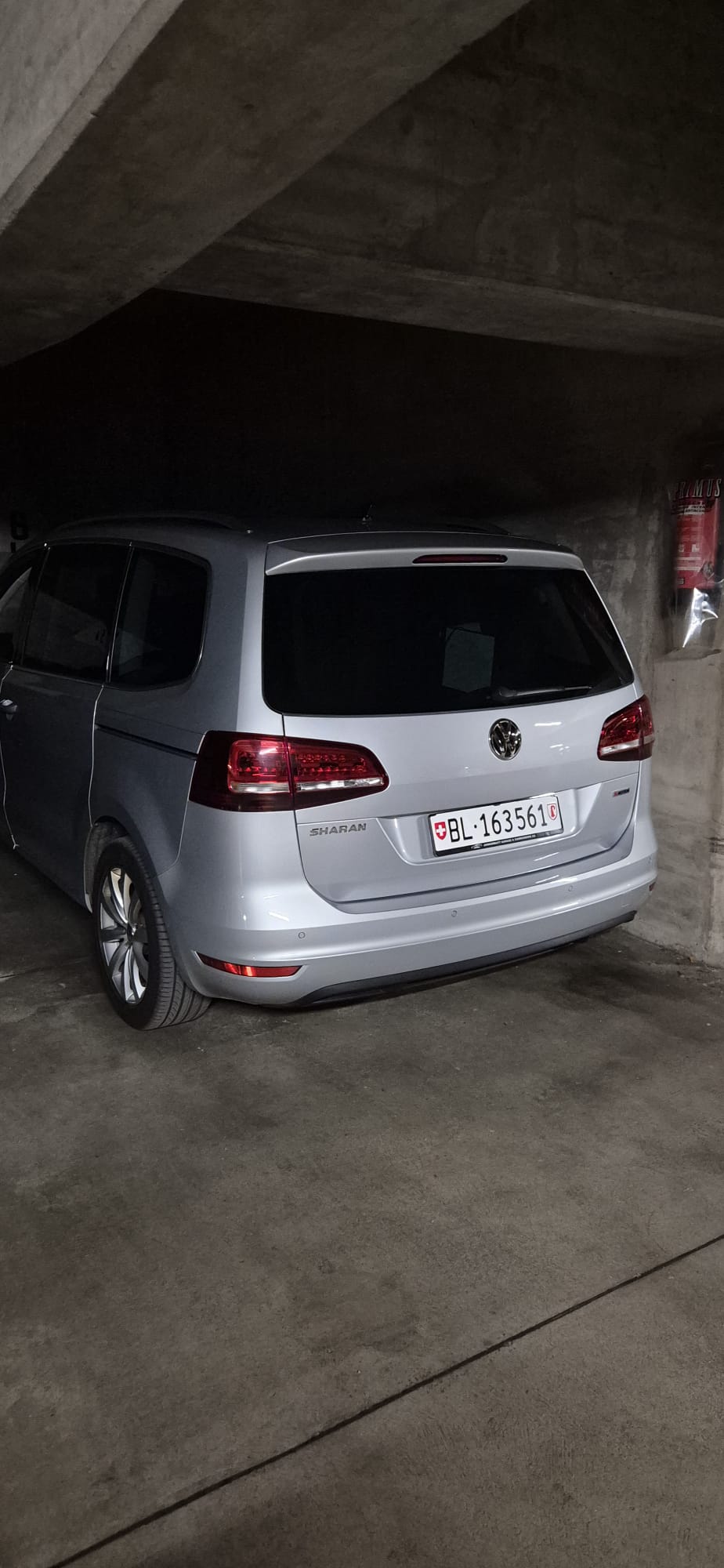 VW 2.0 TDI SCR Highline DSG 4m-image-6