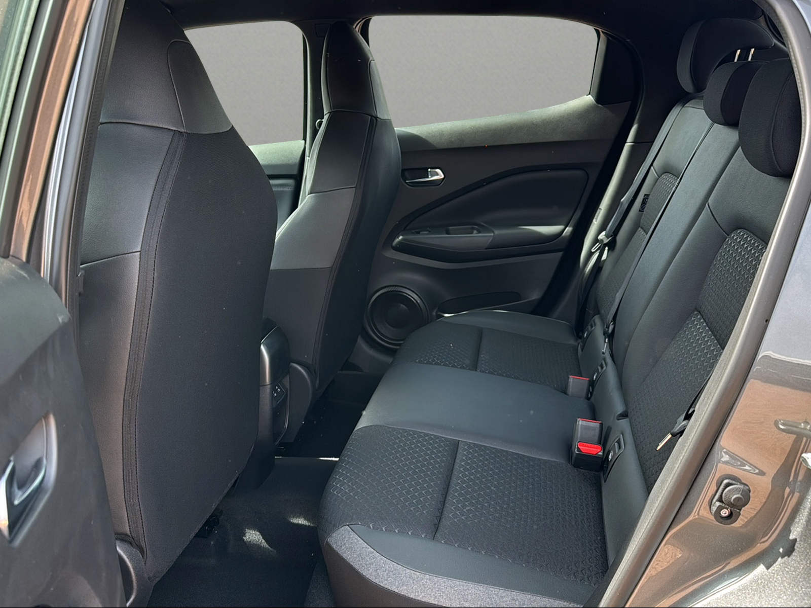 NISSAN Juke 1.6 FHEV N-Connecta-image-7
