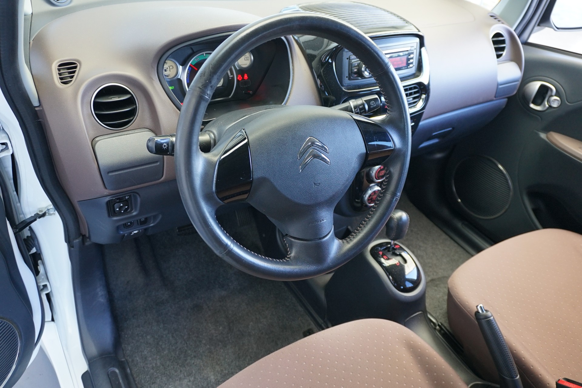 CITROEN C-Zero Séduction-image-12