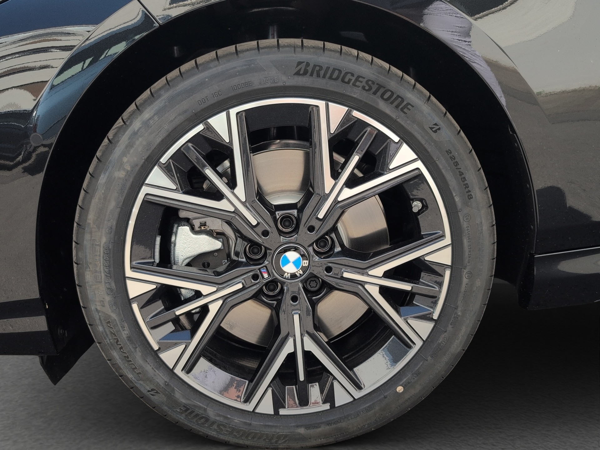 BMW 123 xDrive M Sport Steptronic-image-11