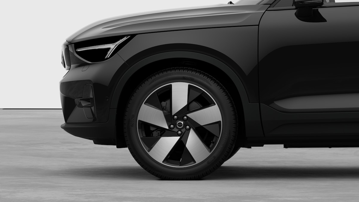 VOLVO EX40 Twin XCENTRIC Edition AWD-image-7