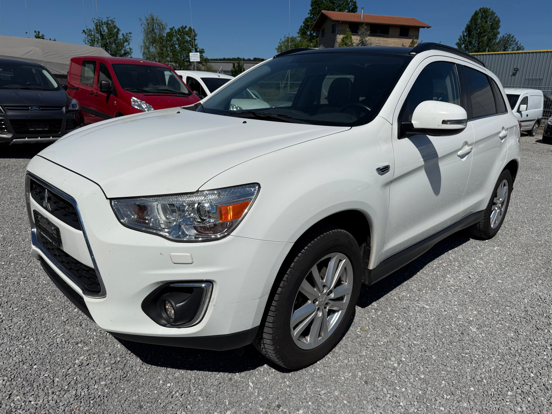 MITSUBISHI ASX 2.2 DID Invite 4WD Automatic-image-1