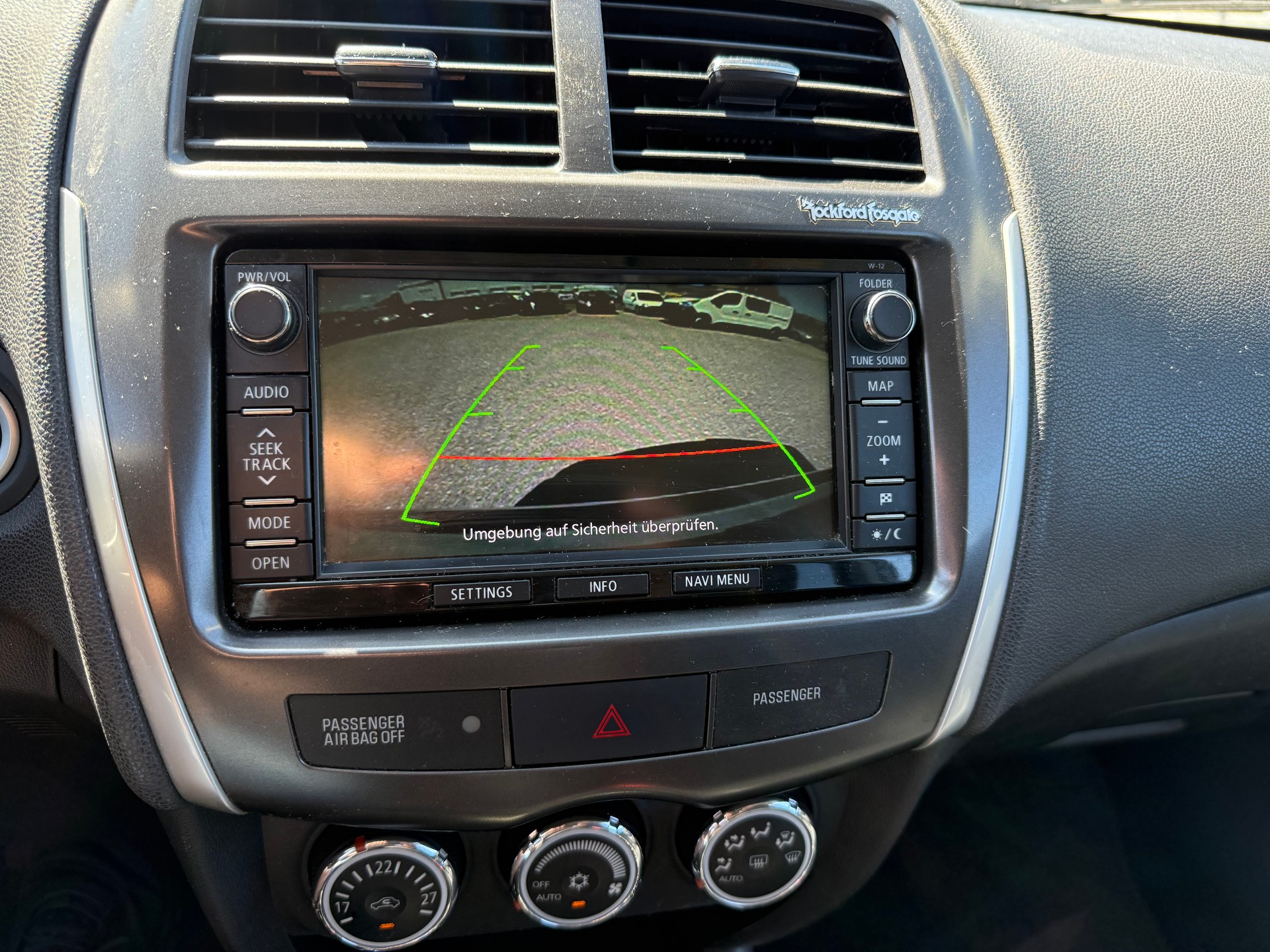 MITSUBISHI ASX 2.2 DID Invite 4WD Automatic-image-12