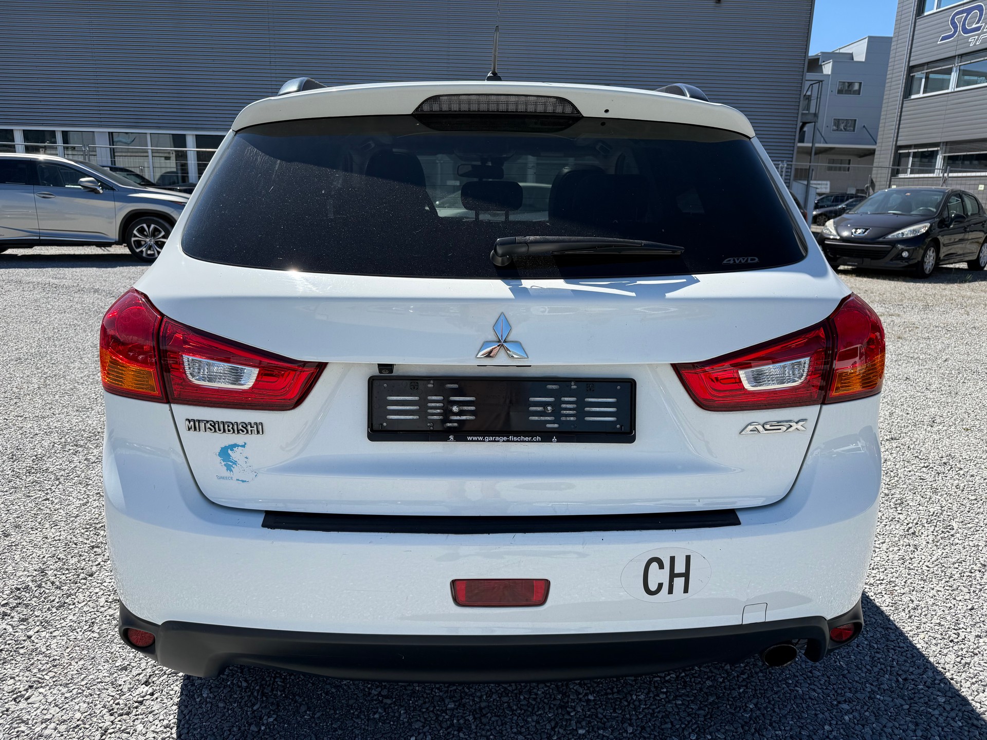 MITSUBISHI ASX 2.2 DID Invite 4WD Automatic-image-3
