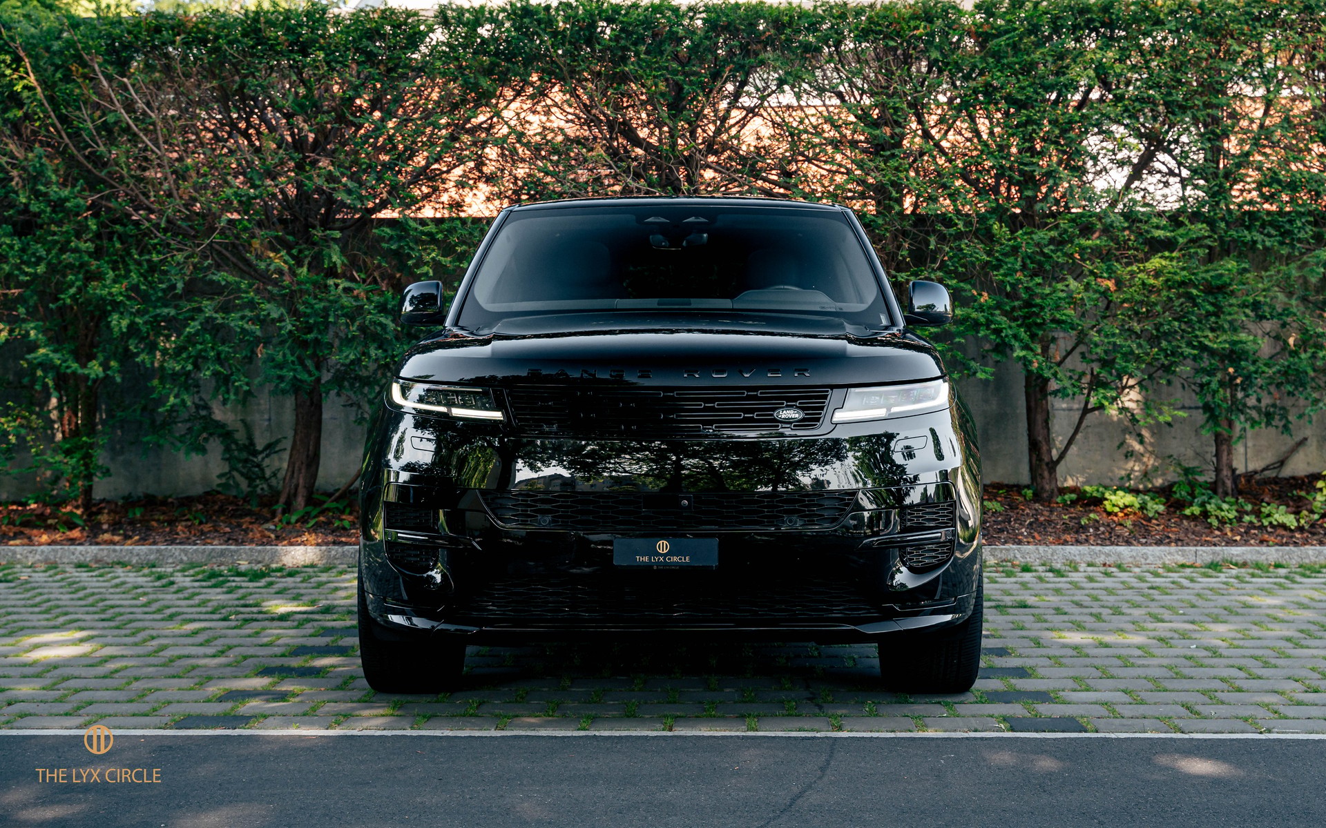 LAND ROVER Range Rover Sport D300 3.0 TD6 MHEV Dynamic HSE Automatic-image-1