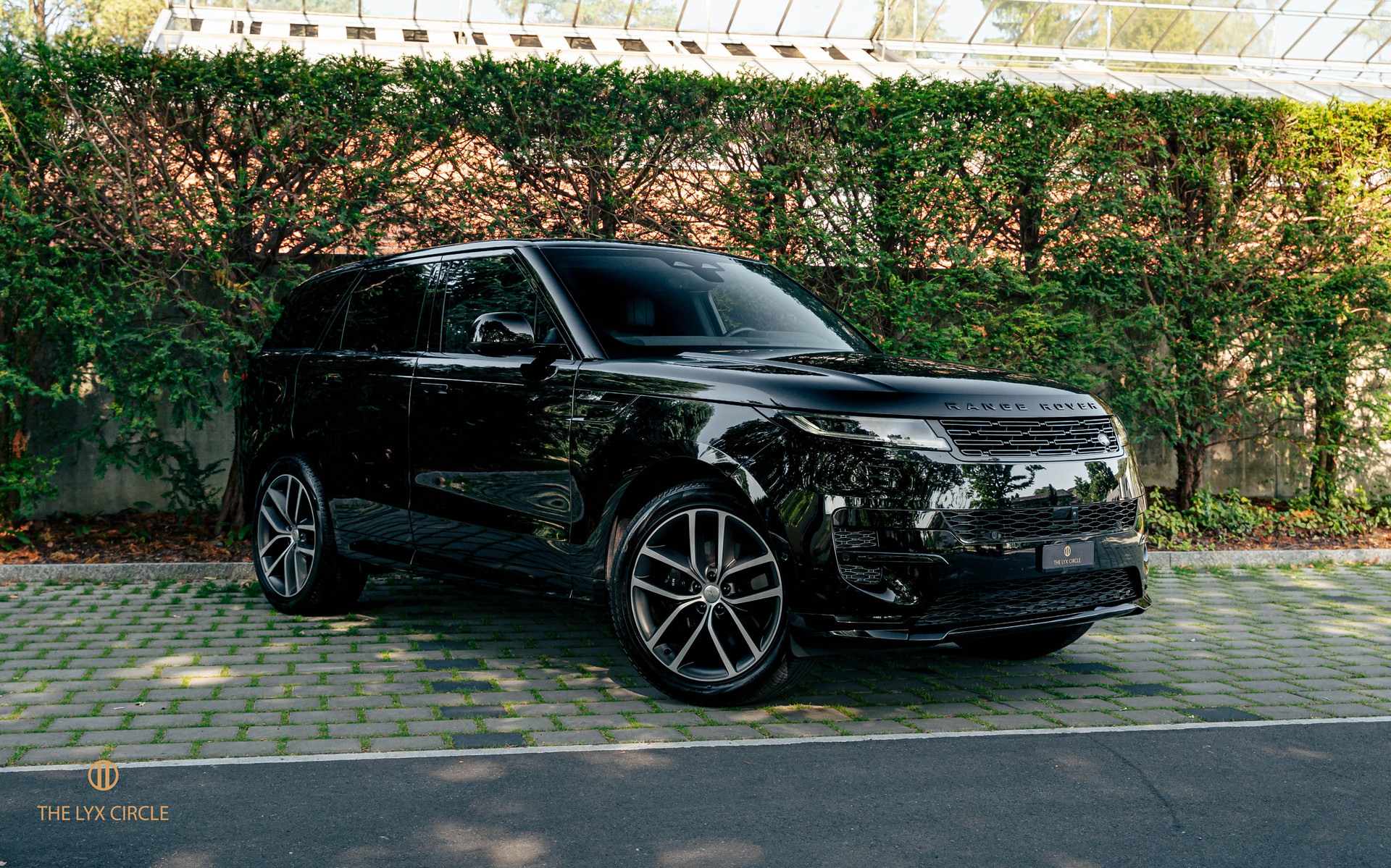 LAND ROVER Range Rover Sport D300 3.0 TD6 MHEV Dynamic HSE Automatic-image-2