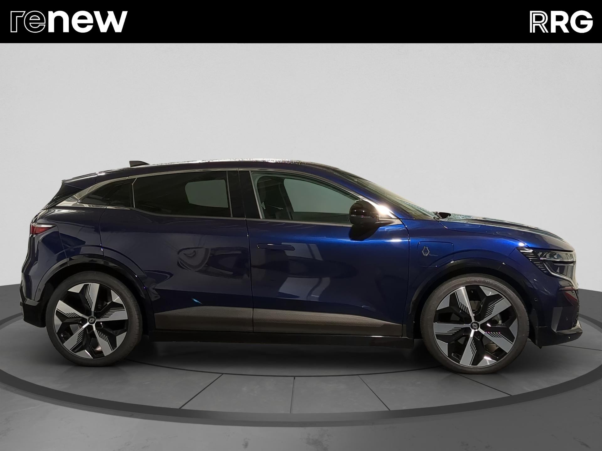 RENAULT Mégane E-TECH EV60 Techno-showroom-element-2