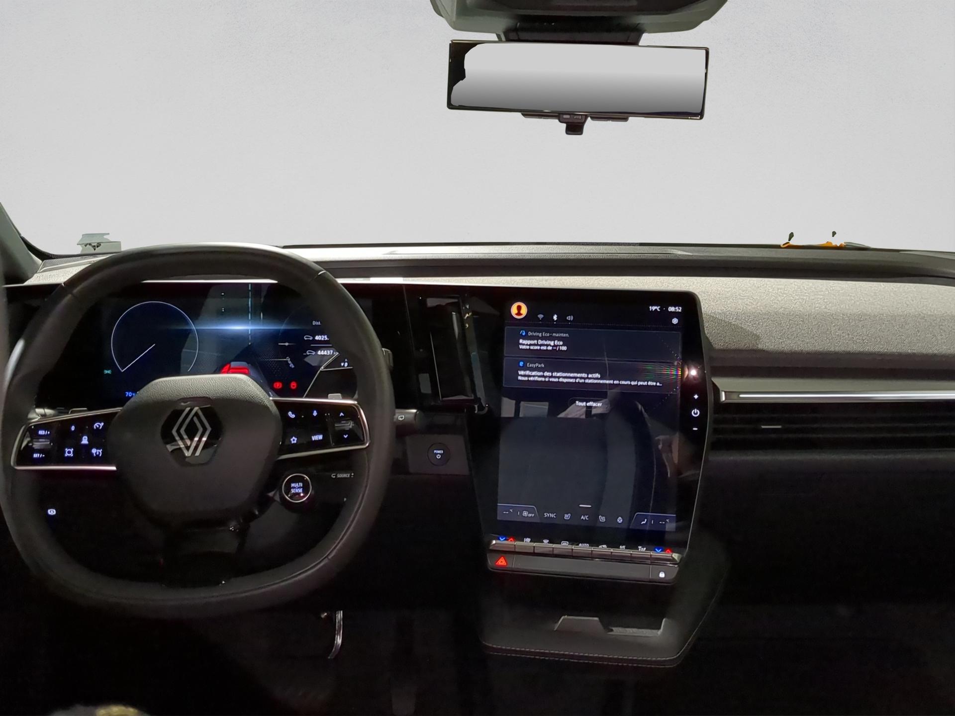 RENAULT Mégane E-TECH EV60 Techno-image-13