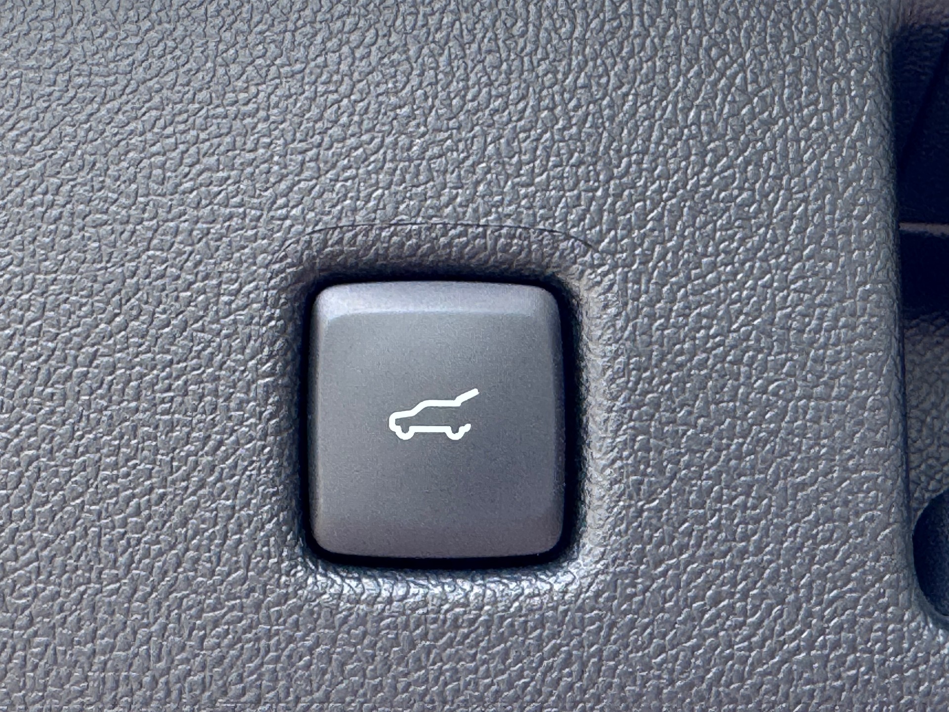 FORD Kuga 2.5 PHEV ST-Line X FWD+LED Scheinwerfer+Navigation+Bluetooth+Rückfahrkamera+Sitz-/Lenkradheizung+ACC+Fahrassistenz+-image-8