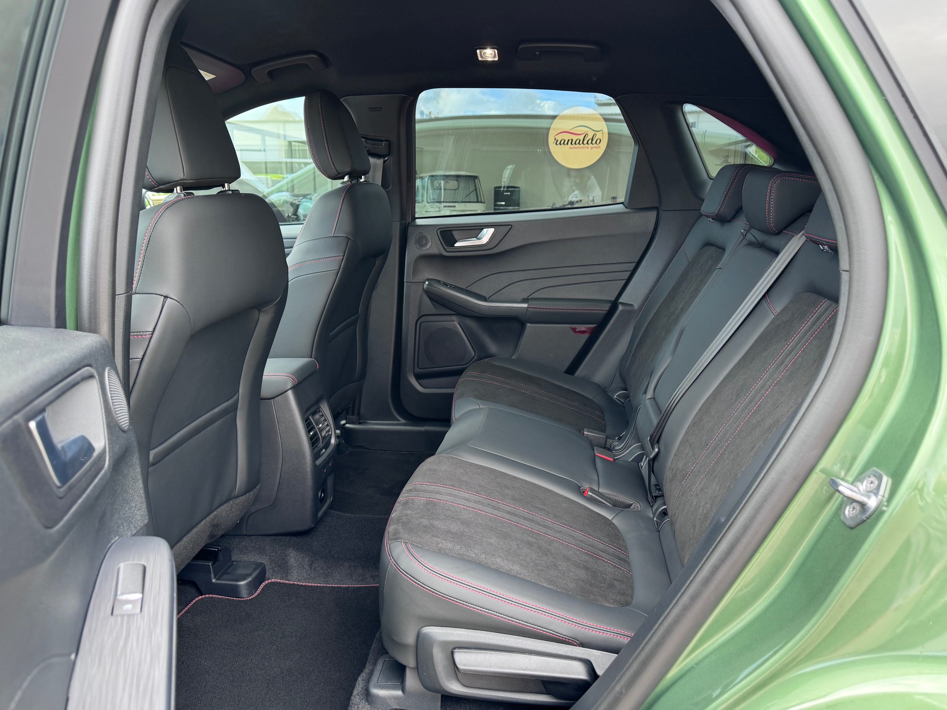 FORD Kuga 2.5 PHEV ST-Line X FWD+LED Scheinwerfer+Navigation+Bluetooth+Rückfahrkamera+Sitz-/Lenkradheizung+ACC+Fahrassistenz+-image-11