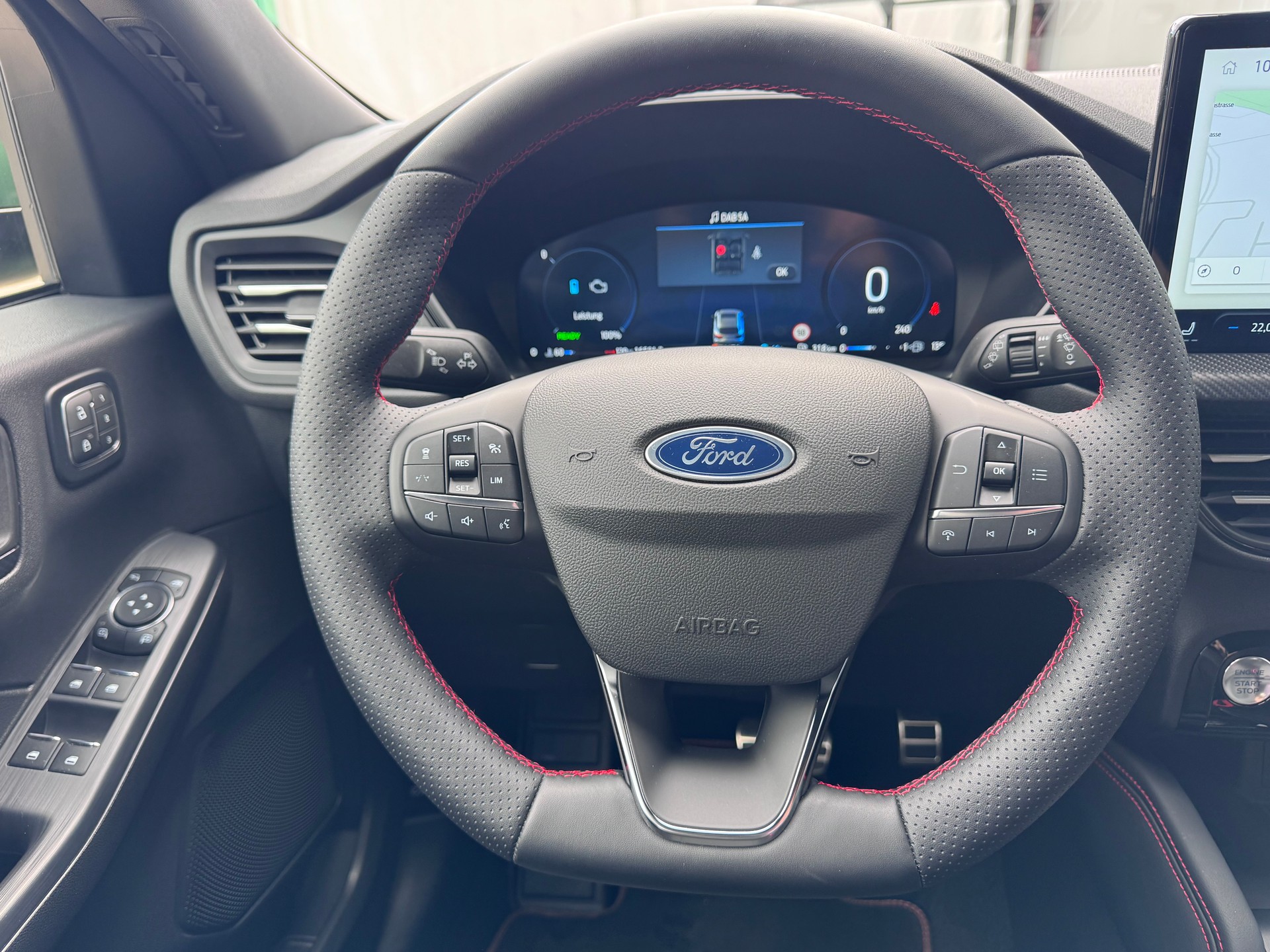 FORD Kuga 2.5 PHEV ST-Line X FWD+LED Scheinwerfer+Navigation+Bluetooth+Rückfahrkamera+Sitz-/Lenkradheizung+ACC+Fahrassistenz+-image-18