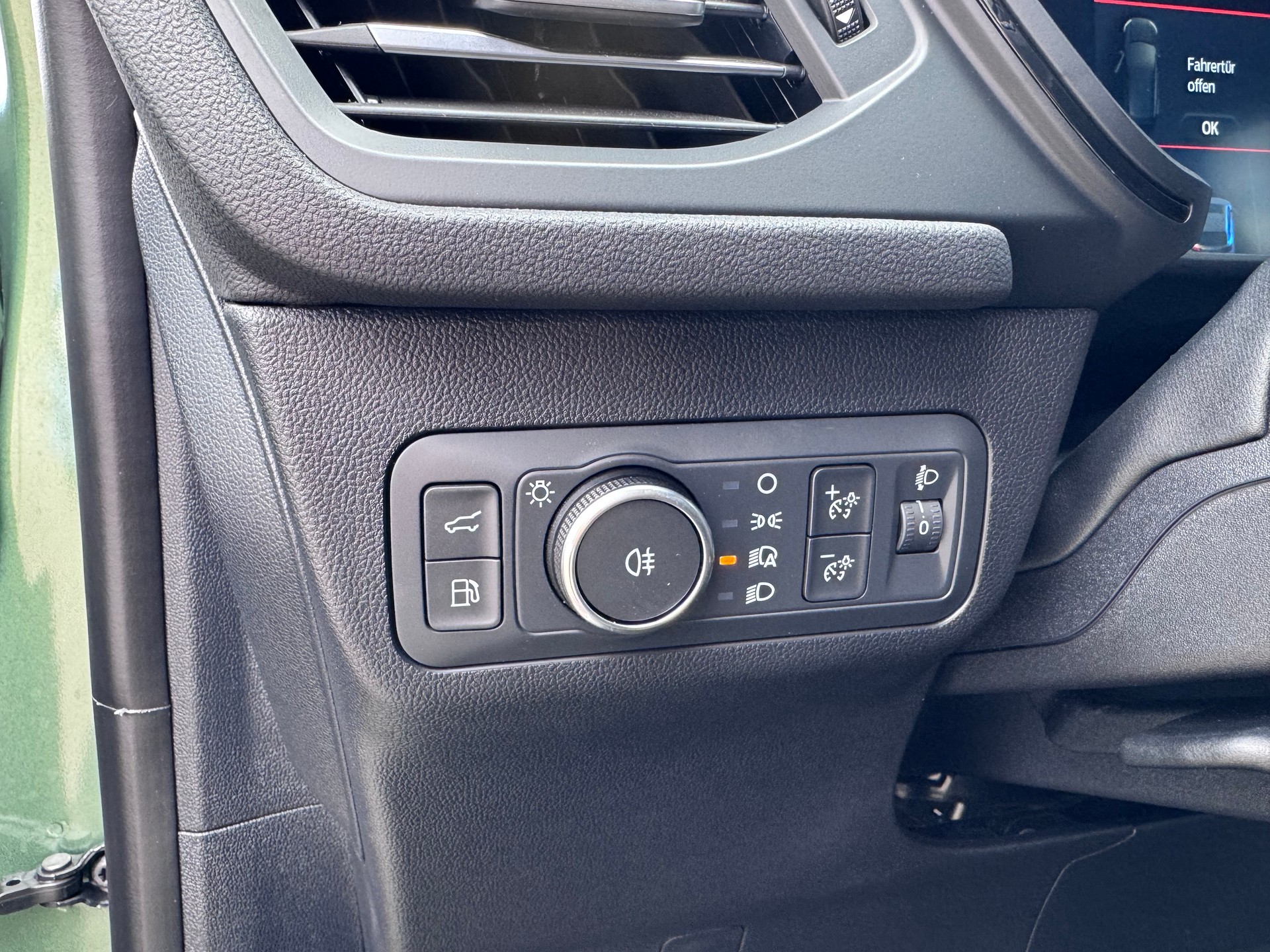 FORD Kuga 2.5 PHEV ST-Line X FWD+LED Scheinwerfer+Navigation+Bluetooth+Rückfahrkamera+Sitz-/Lenkradheizung+ACC+Fahrassistenz+-image-15