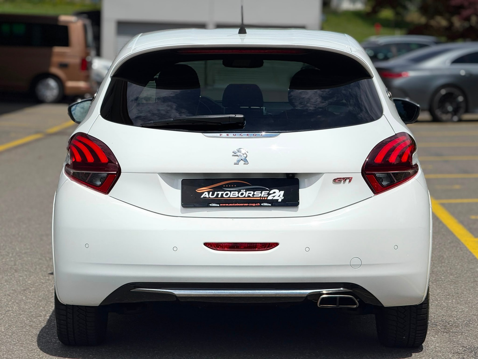 PEUGEOT 208 1.6 Turbo GTi-image-5