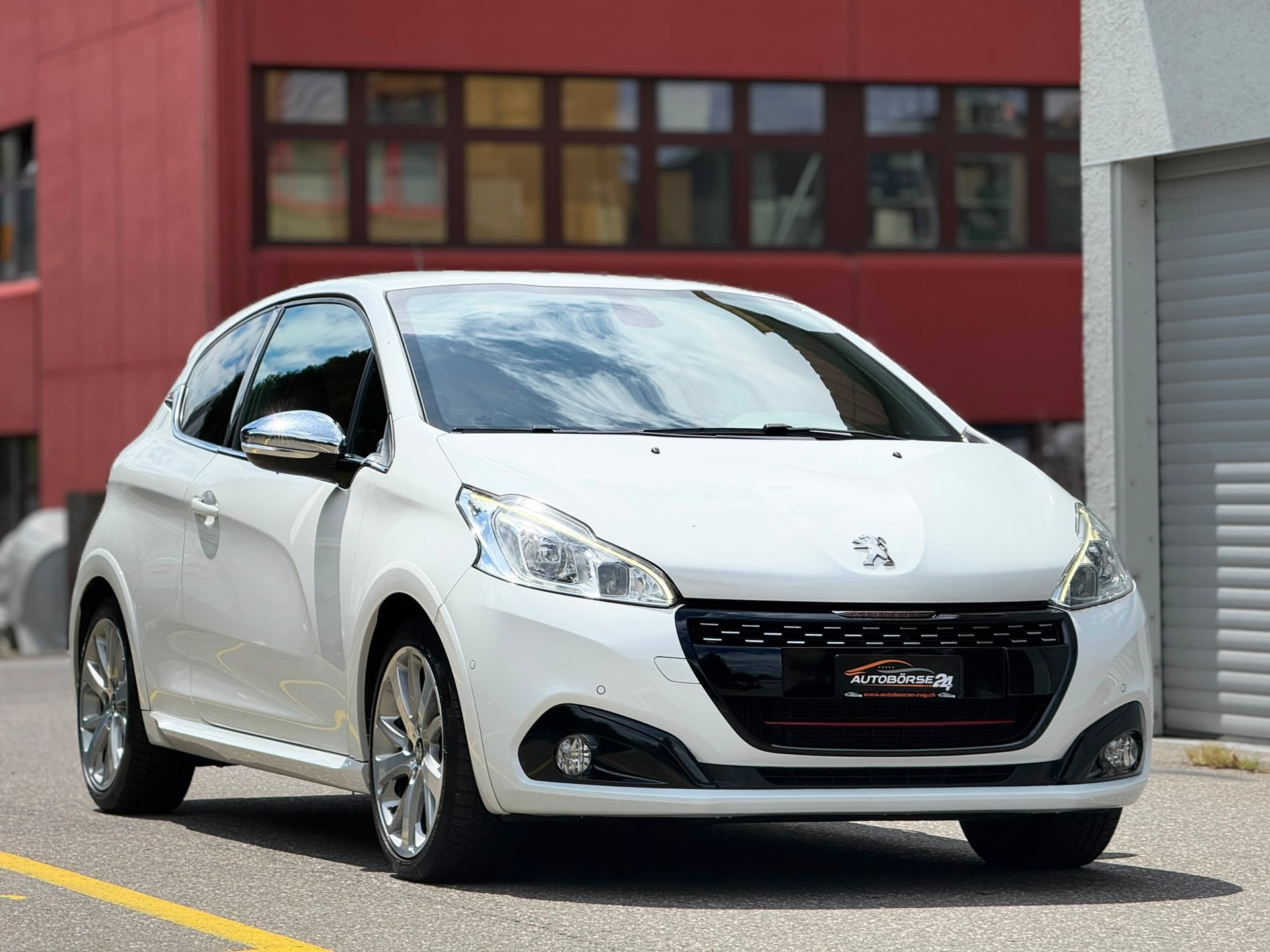 PEUGEOT 208 1.6 Turbo GTi-showroom-element-1