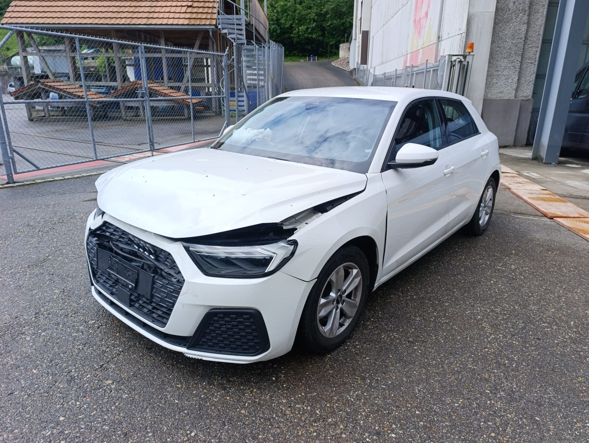 AUDI A1 Sportback 30 TFSI S-tronic-showroom-element-1