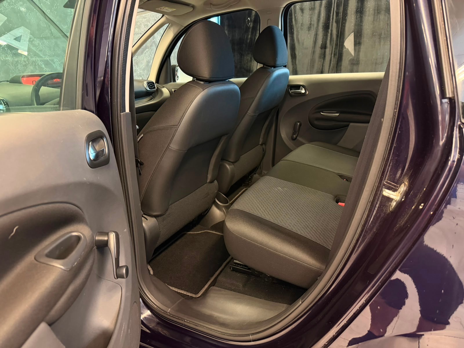 CITROEN C3 Picasso 1.4i 16V Attraction-image-11