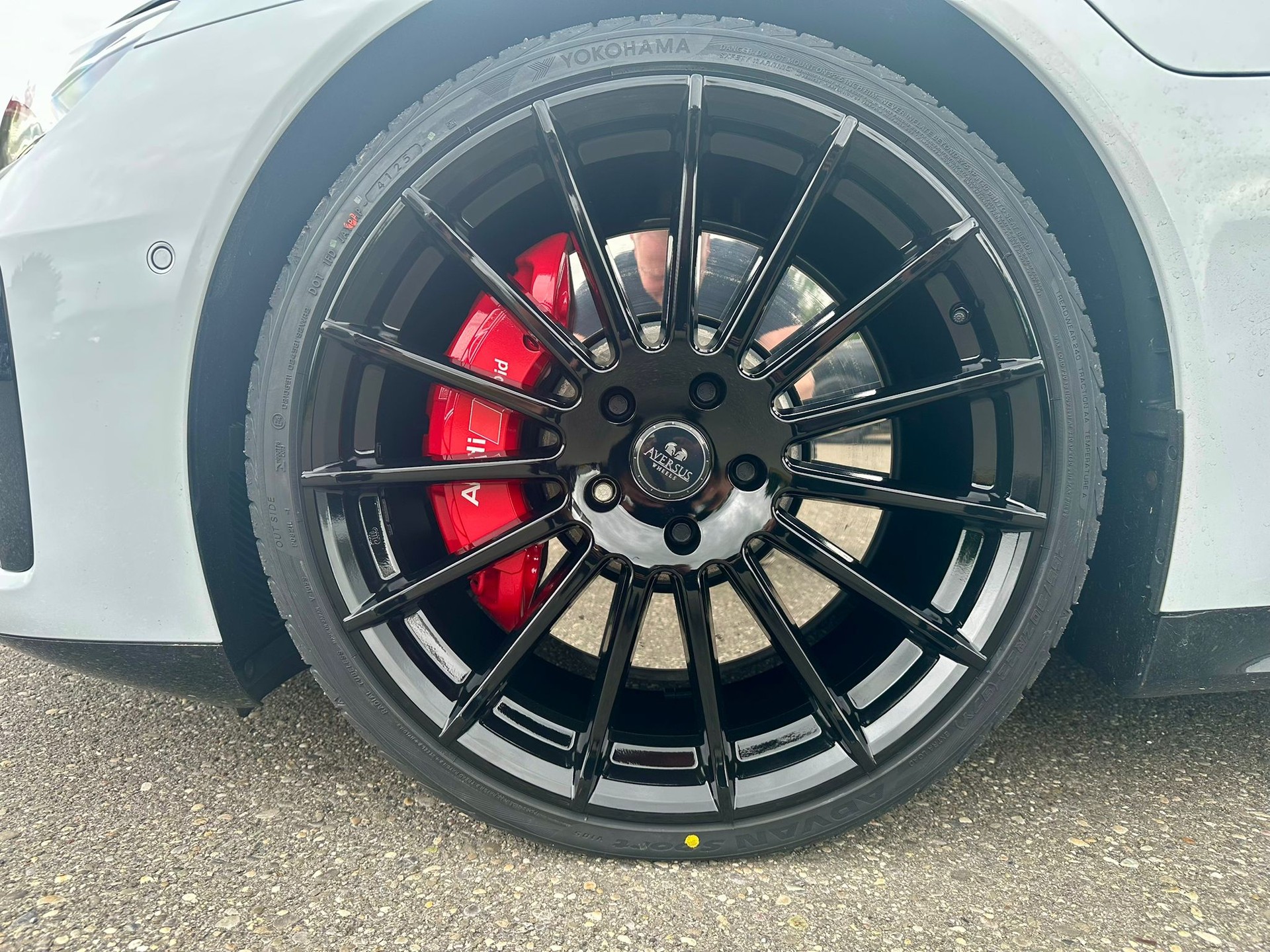 AUDI e-tron GT quattro-image-12