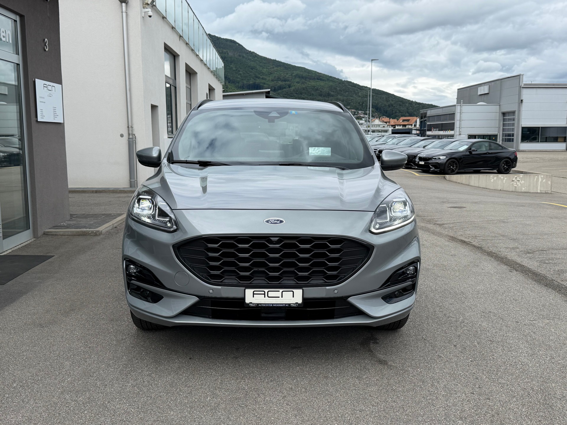 FORD Kuga 2.5 FHEV ST-Line X 4WD-showroom-element-1