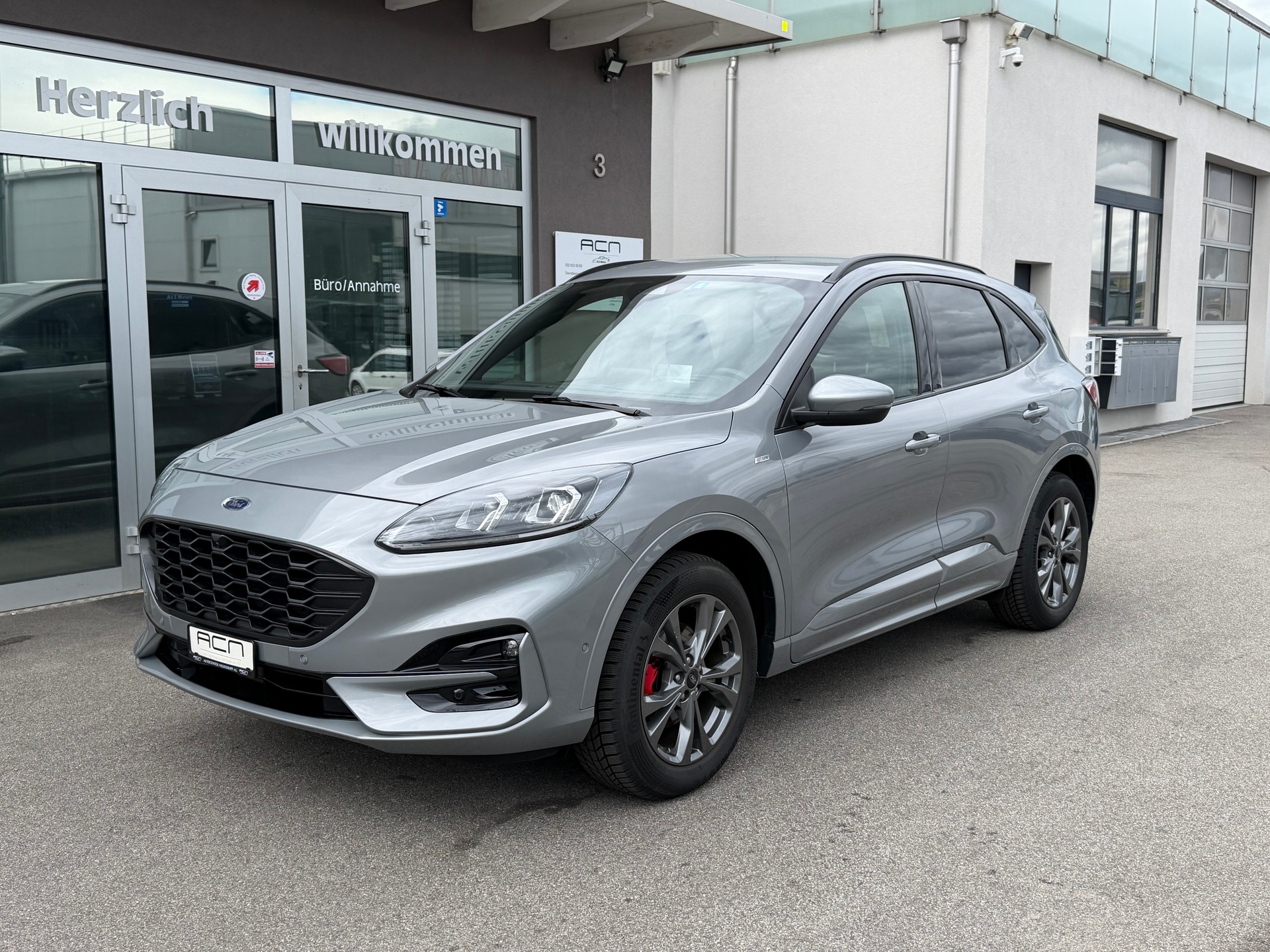 FORD Kuga 2.5 FHEV ST-Line X 4WD-showroom-element-2