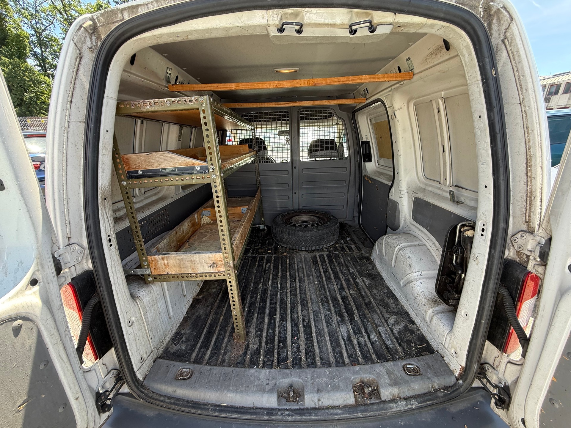 VW Caddy 2.0SDI-image-9