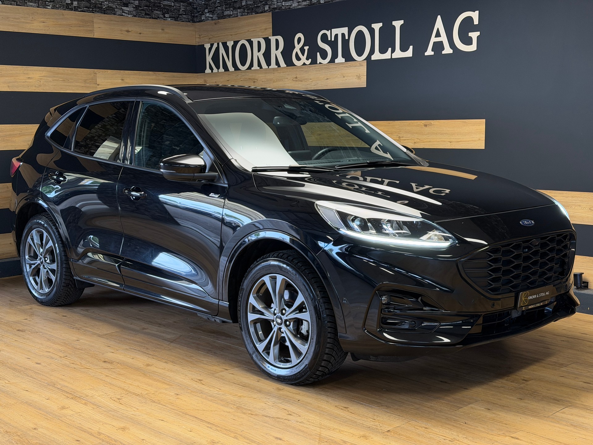 FORD Kuga 2.5 PHEV ST-Line 2WD-showroom-element-2