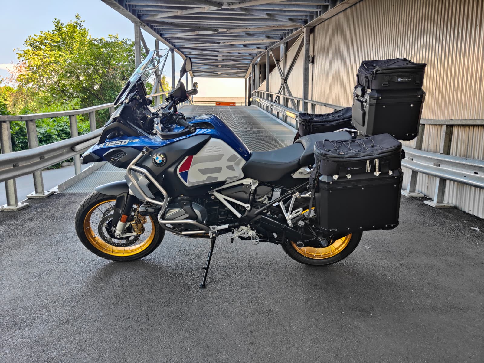 BMW R 1250 GS Adventure ABS-image-3